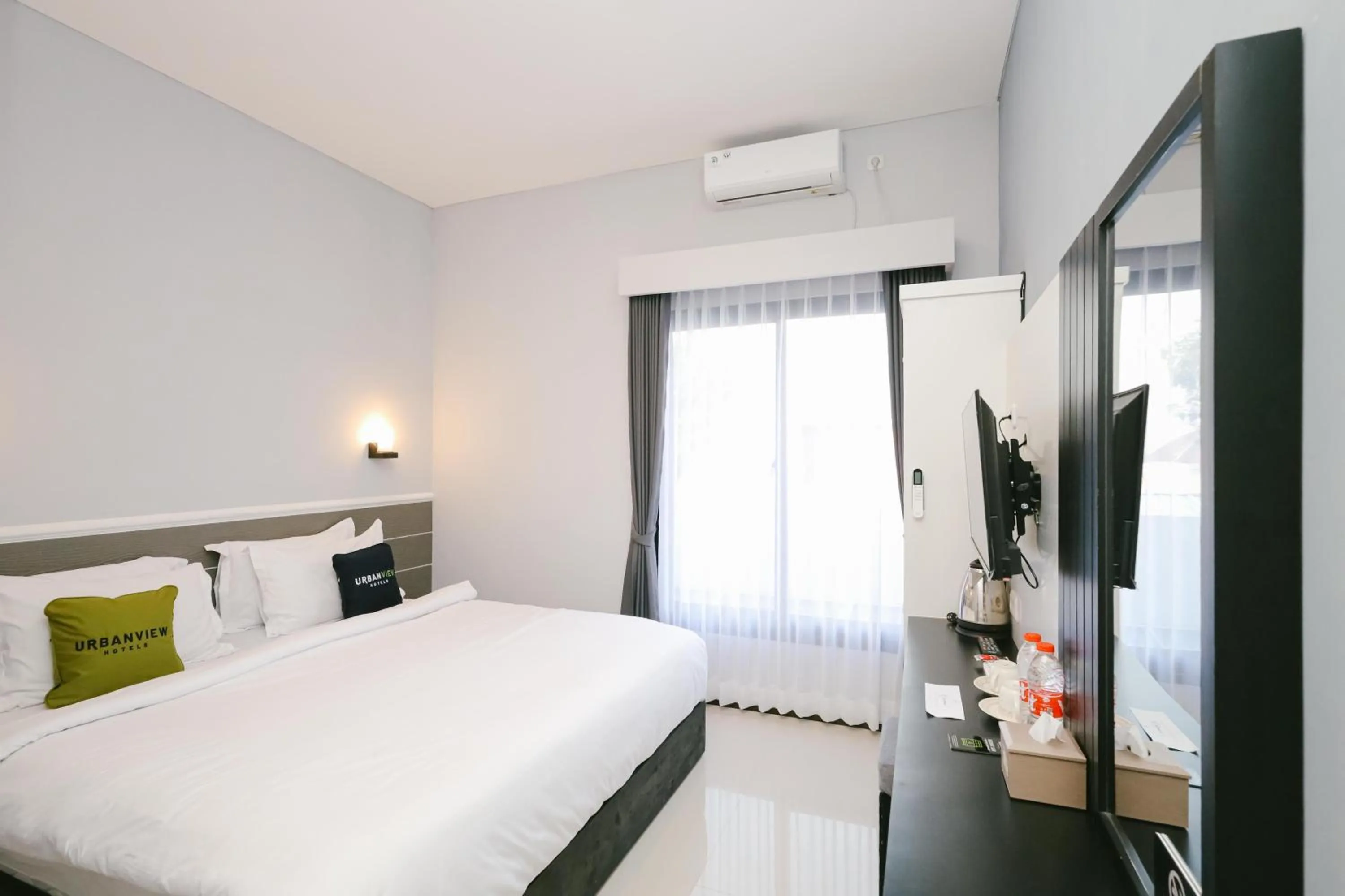 Bedroom in Urbanview B Syariah Lumajang by RedDoorz