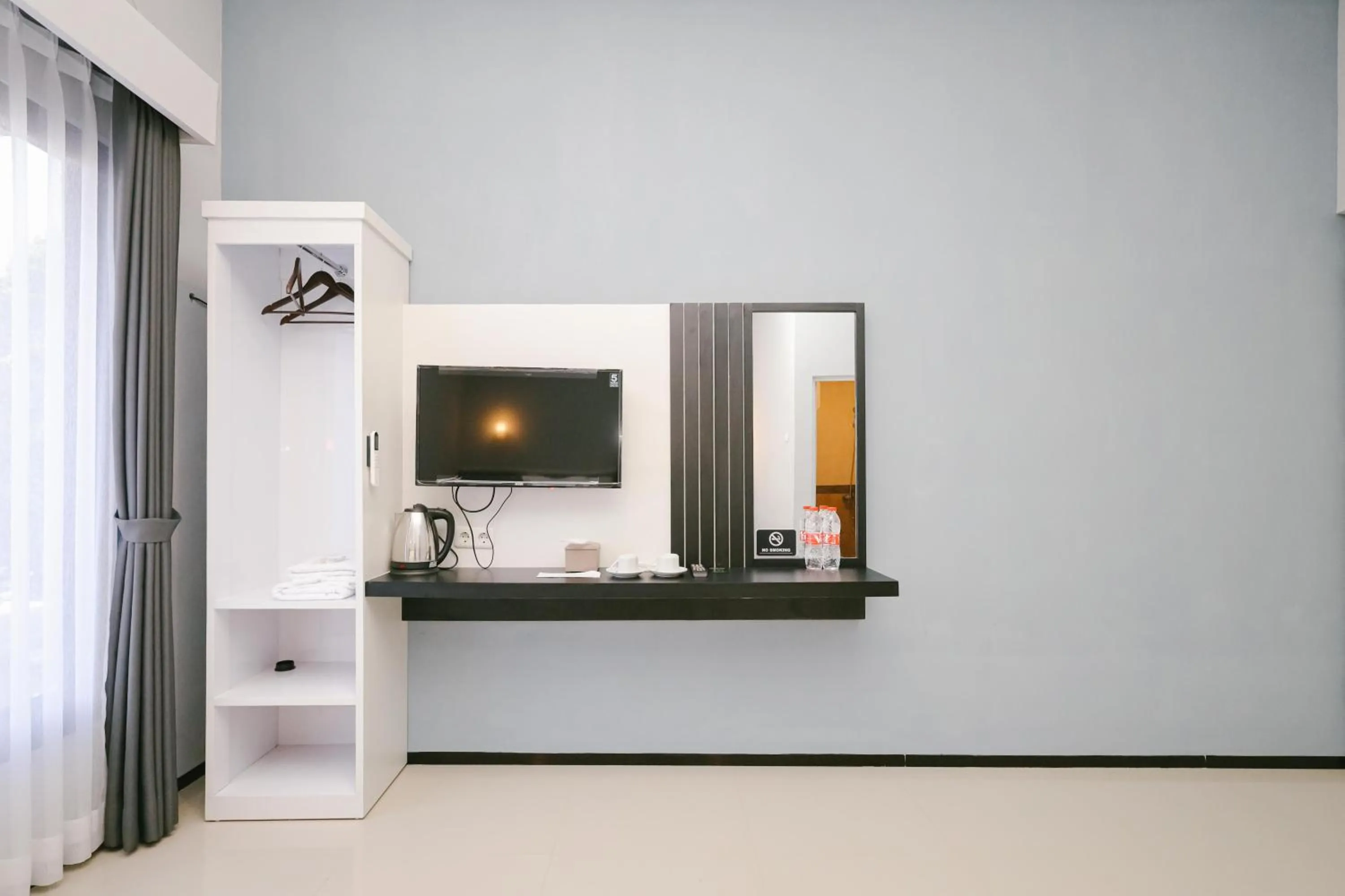 Bedroom in Urbanview B Syariah Lumajang by RedDoorz