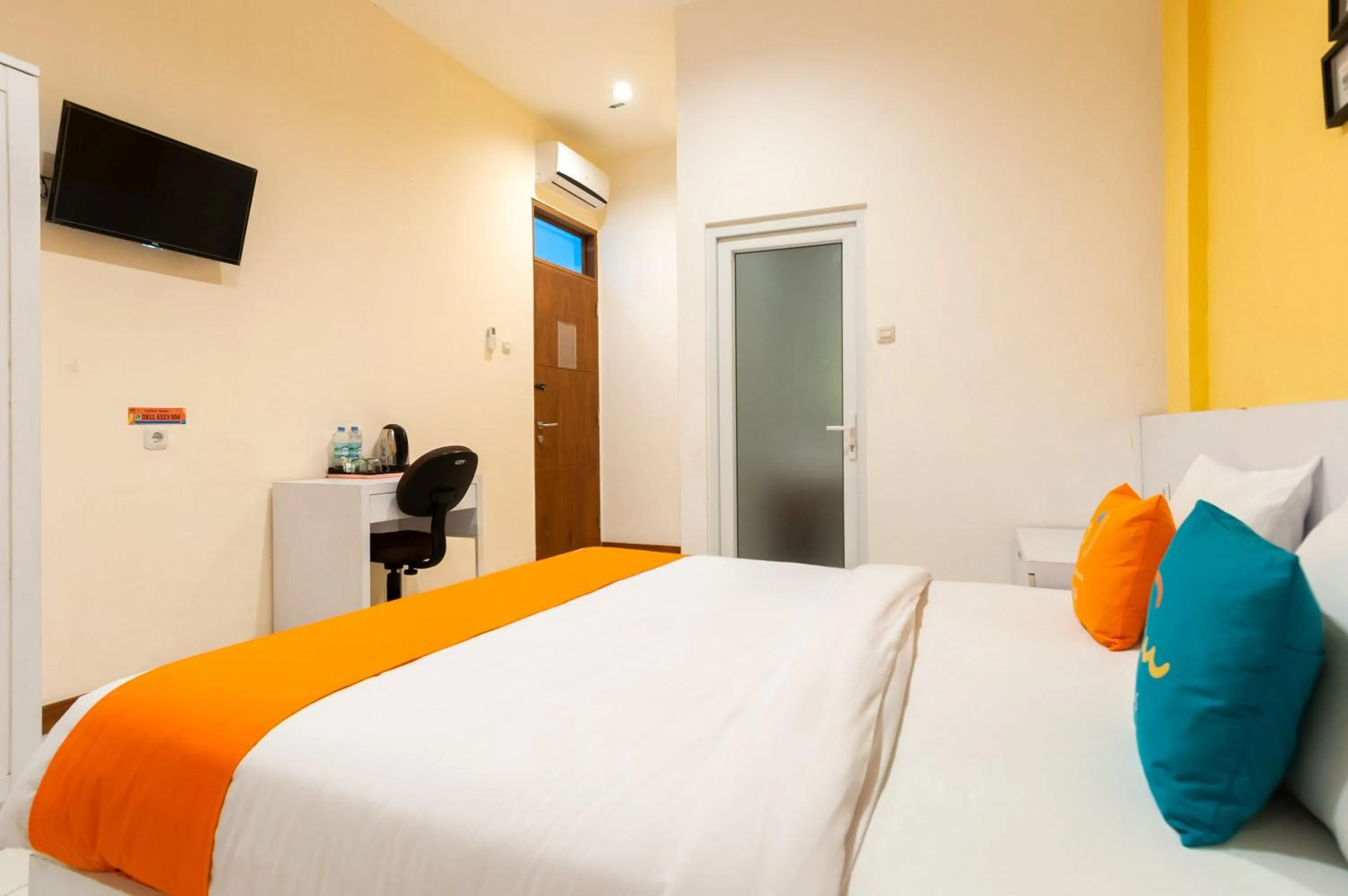 Bedroom, Bed in Sans Hotel Finest Medan