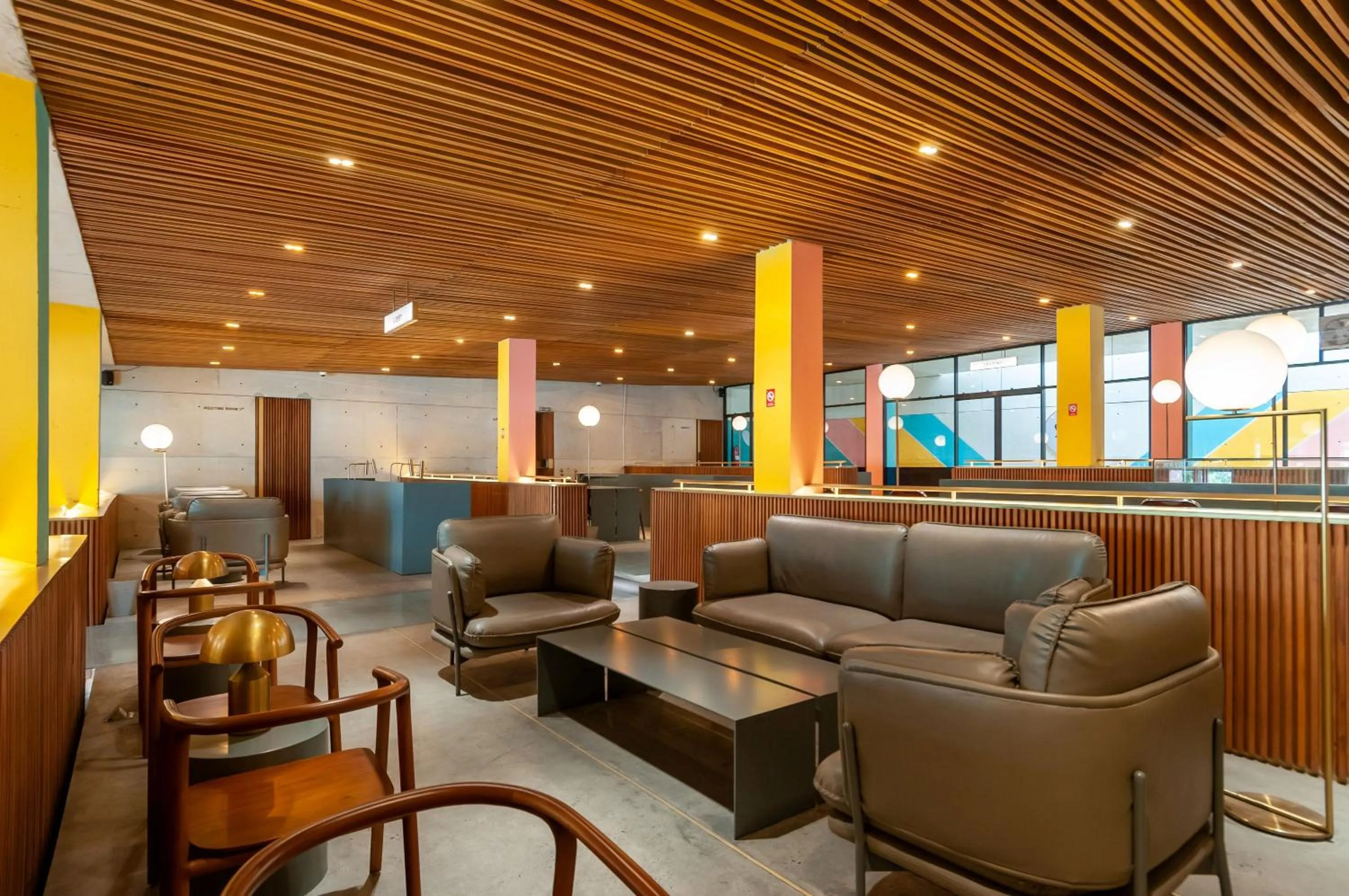 Seating area in Sans Hotel Finest Medan