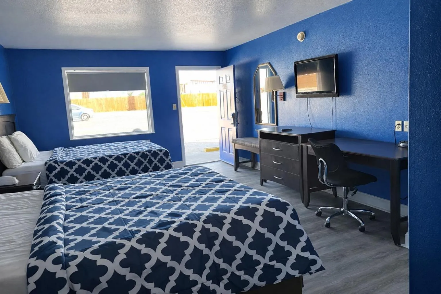 Bed in Apollo Lodge and RV Park