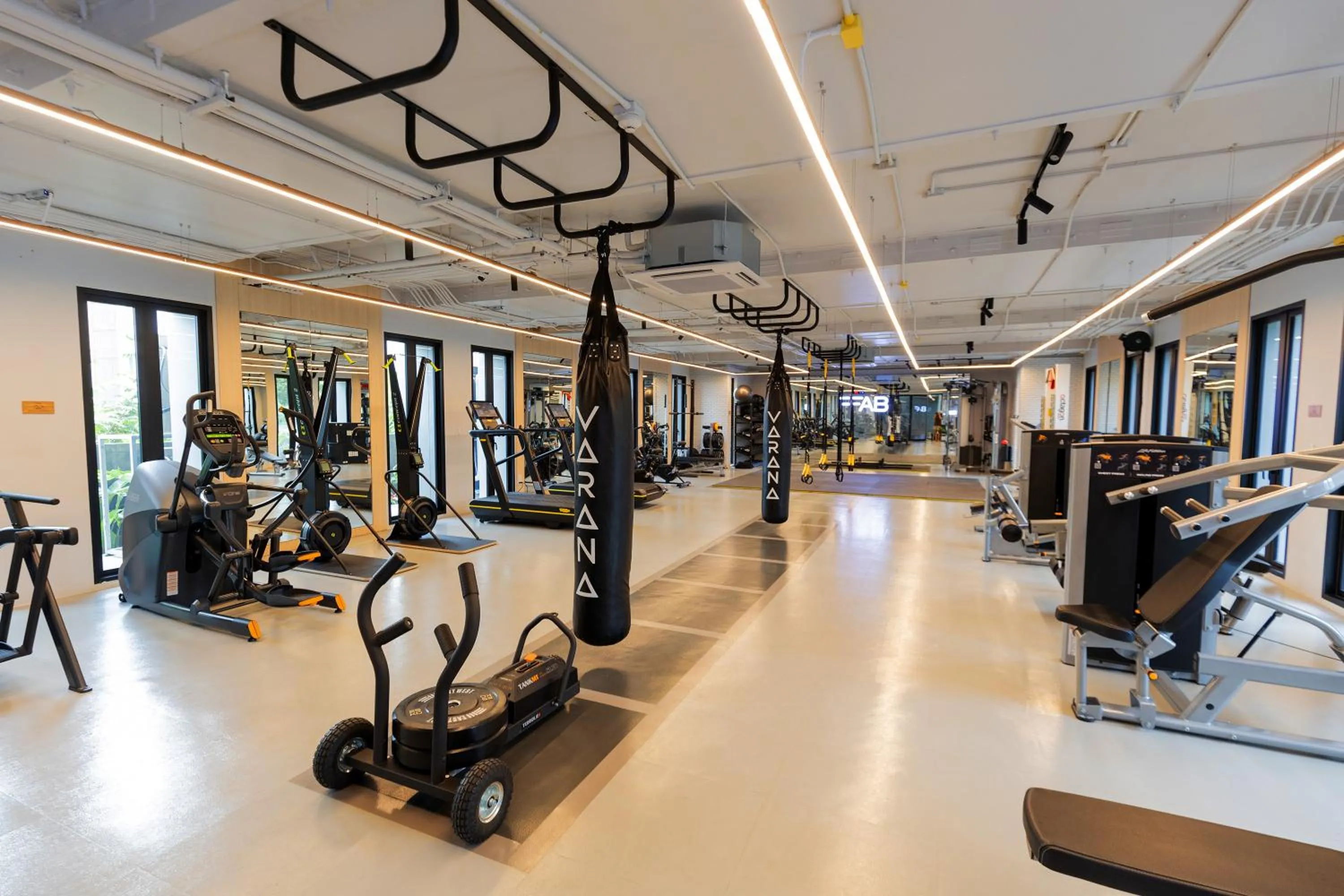 Fitness centre/facilities in VARANA Krabi Hotel