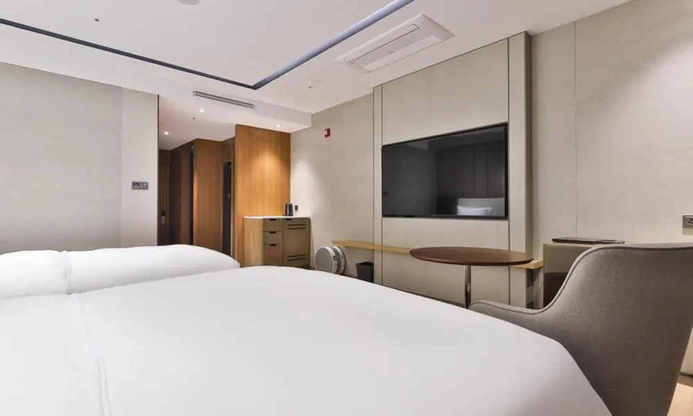 Bed in Daegu Billion Western Hotel