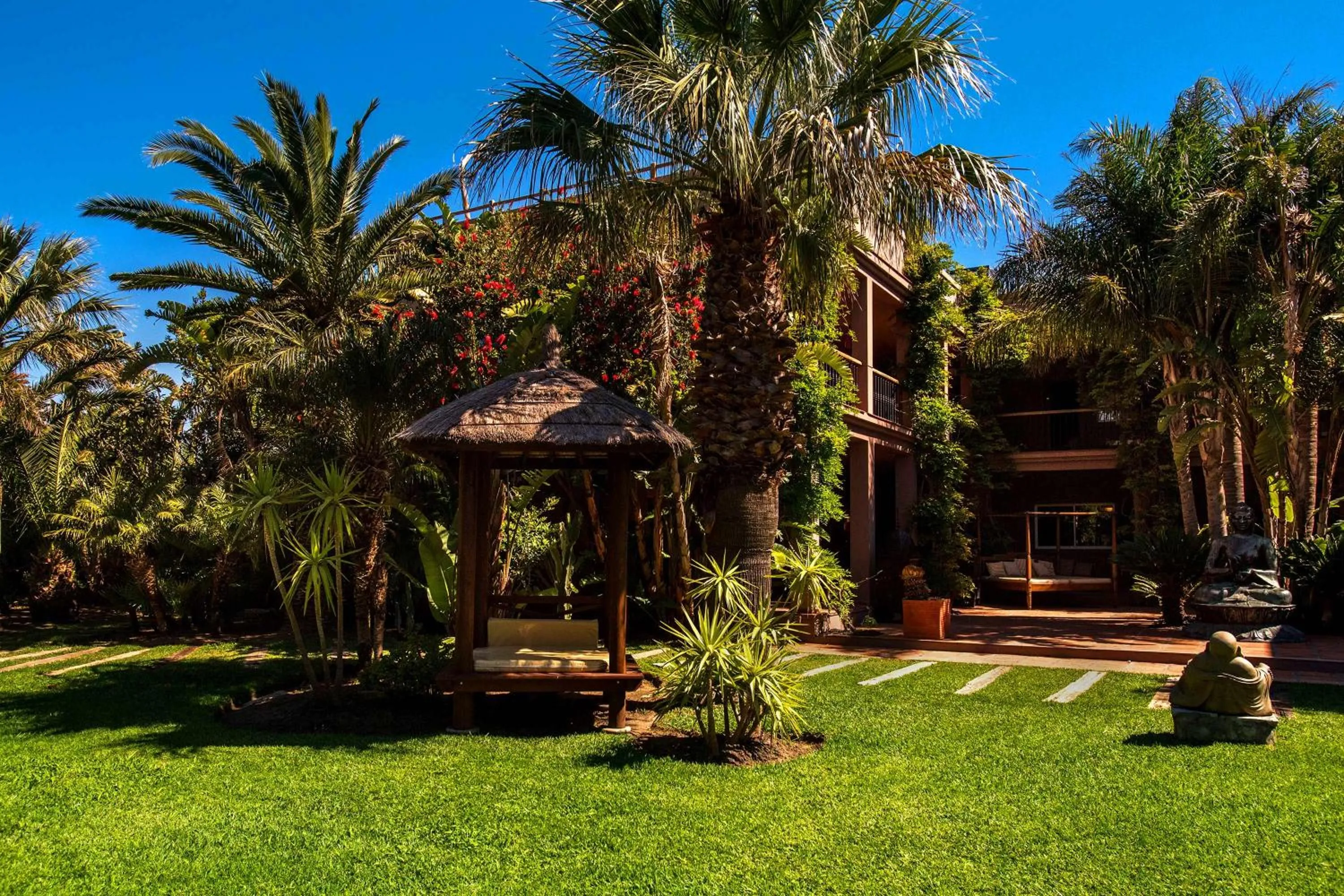 Facade/entrance in Chillout Hotel Tres Mares