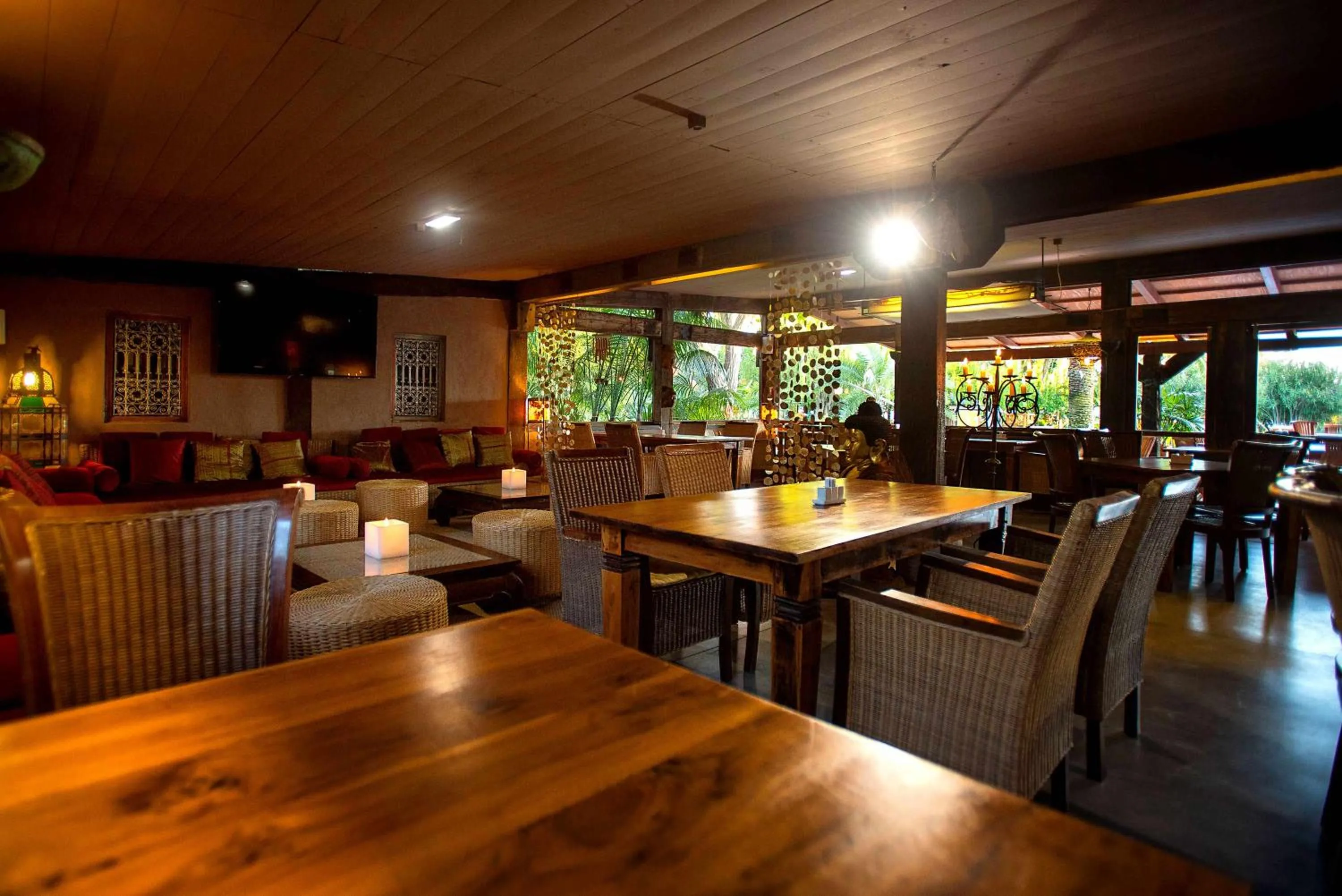 Restaurant/places to eat in Chillout Hotel Tres Mares