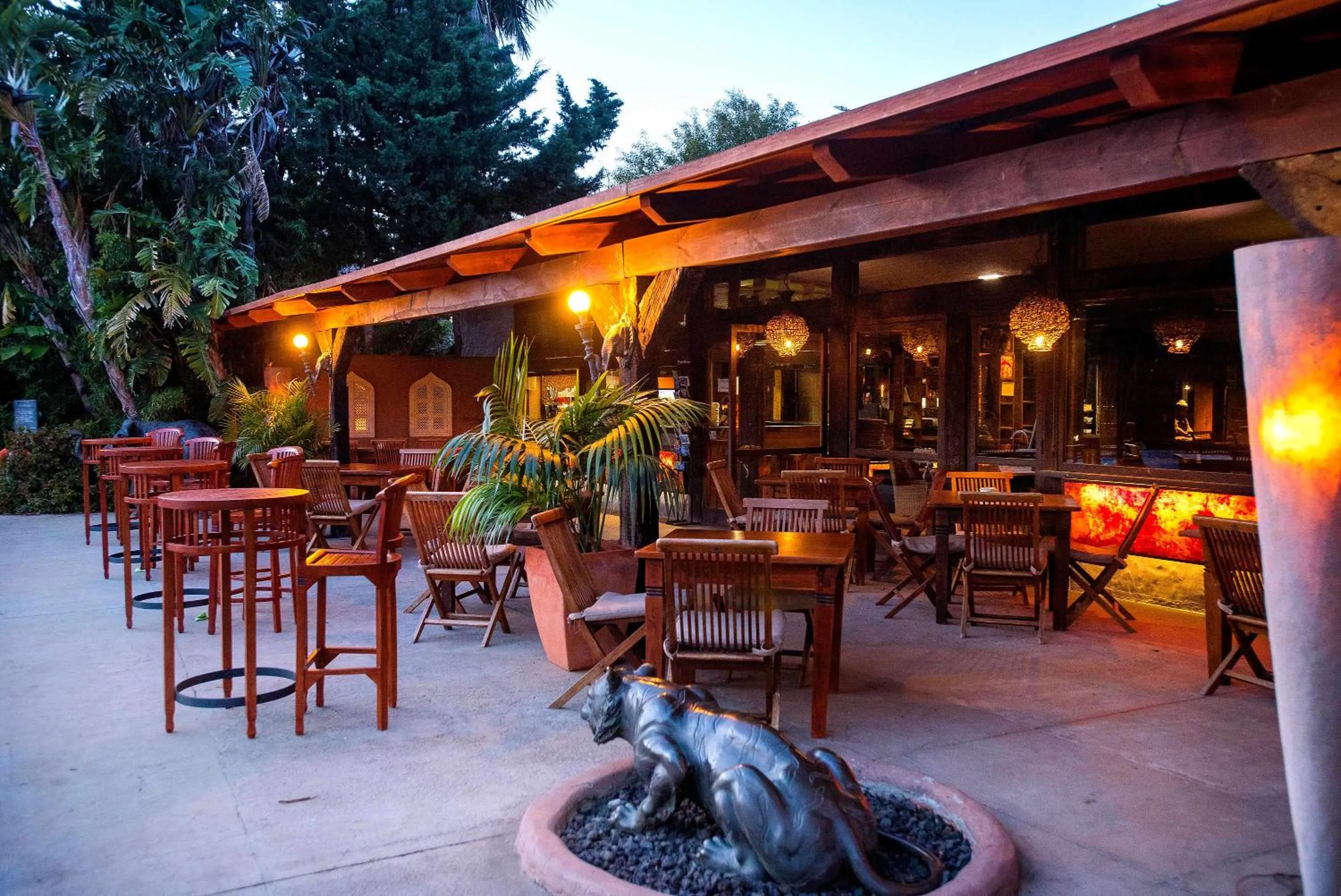 Patio in Chillout Hotel Tres Mares