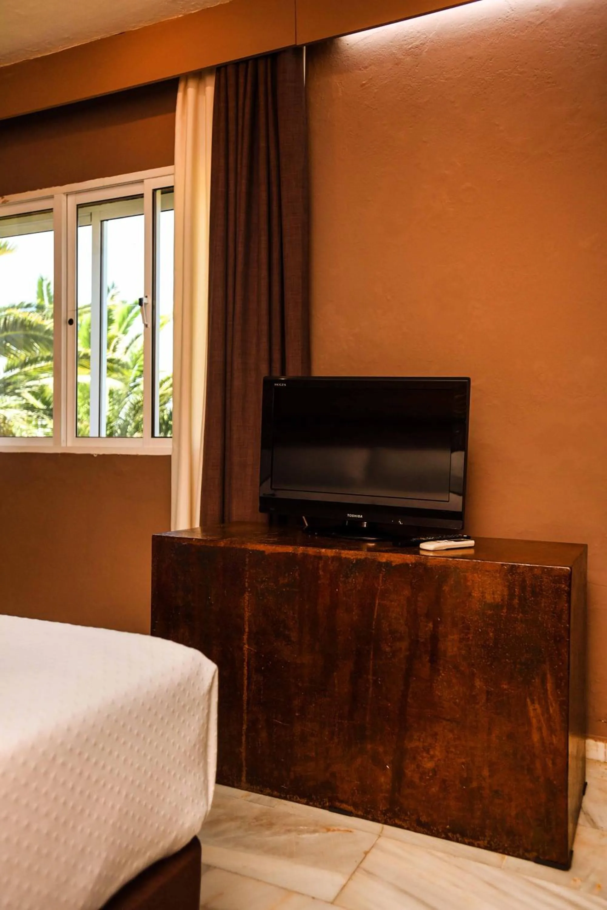 TV and multimedia, Bed in Chillout Hotel Tres Mares