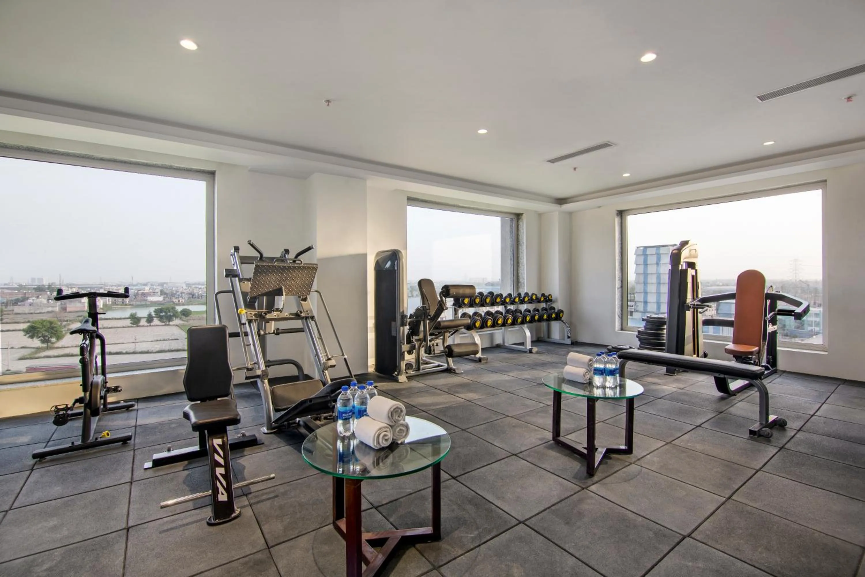 Fitness centre/facilities in Sarovar Portico Sonipat