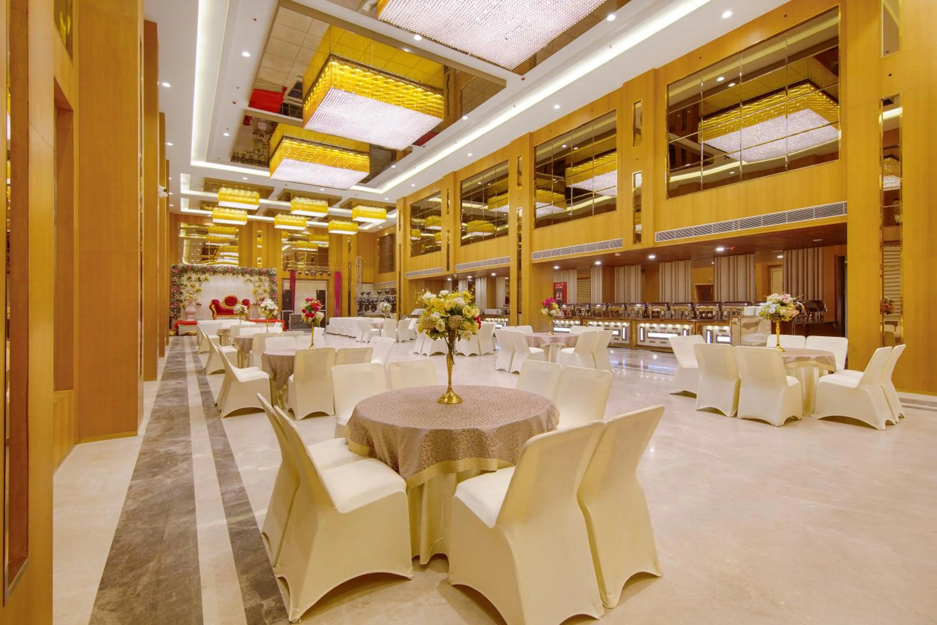 Meeting/conference room in Sarovar Portico Sonipat