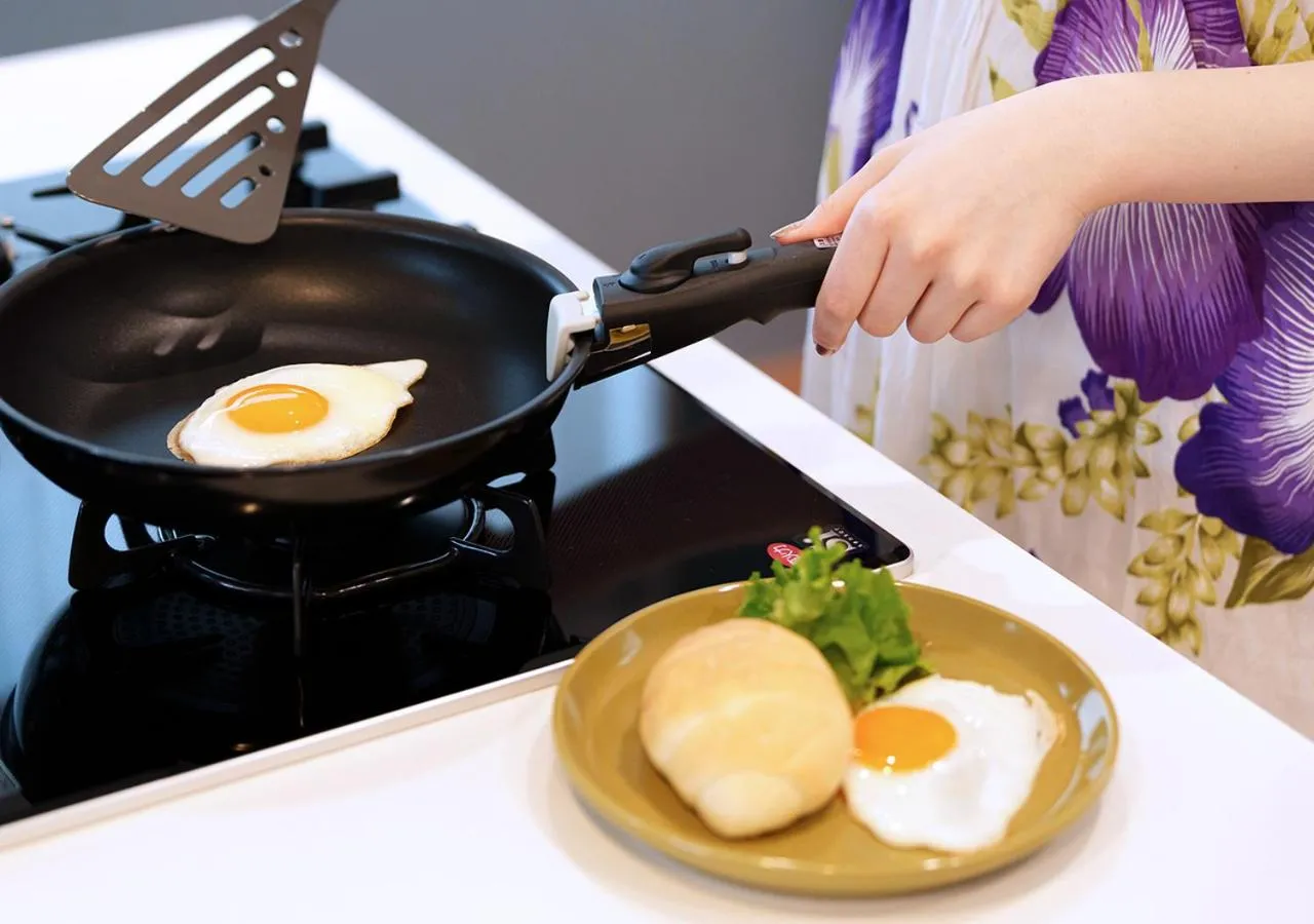 Kitchen or kitchenette in Villa Malibu Palm Springs Miyakojima Resort