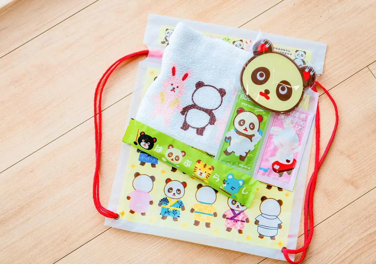 children in Villa Malibu Palm Springs Miyakojima Resort