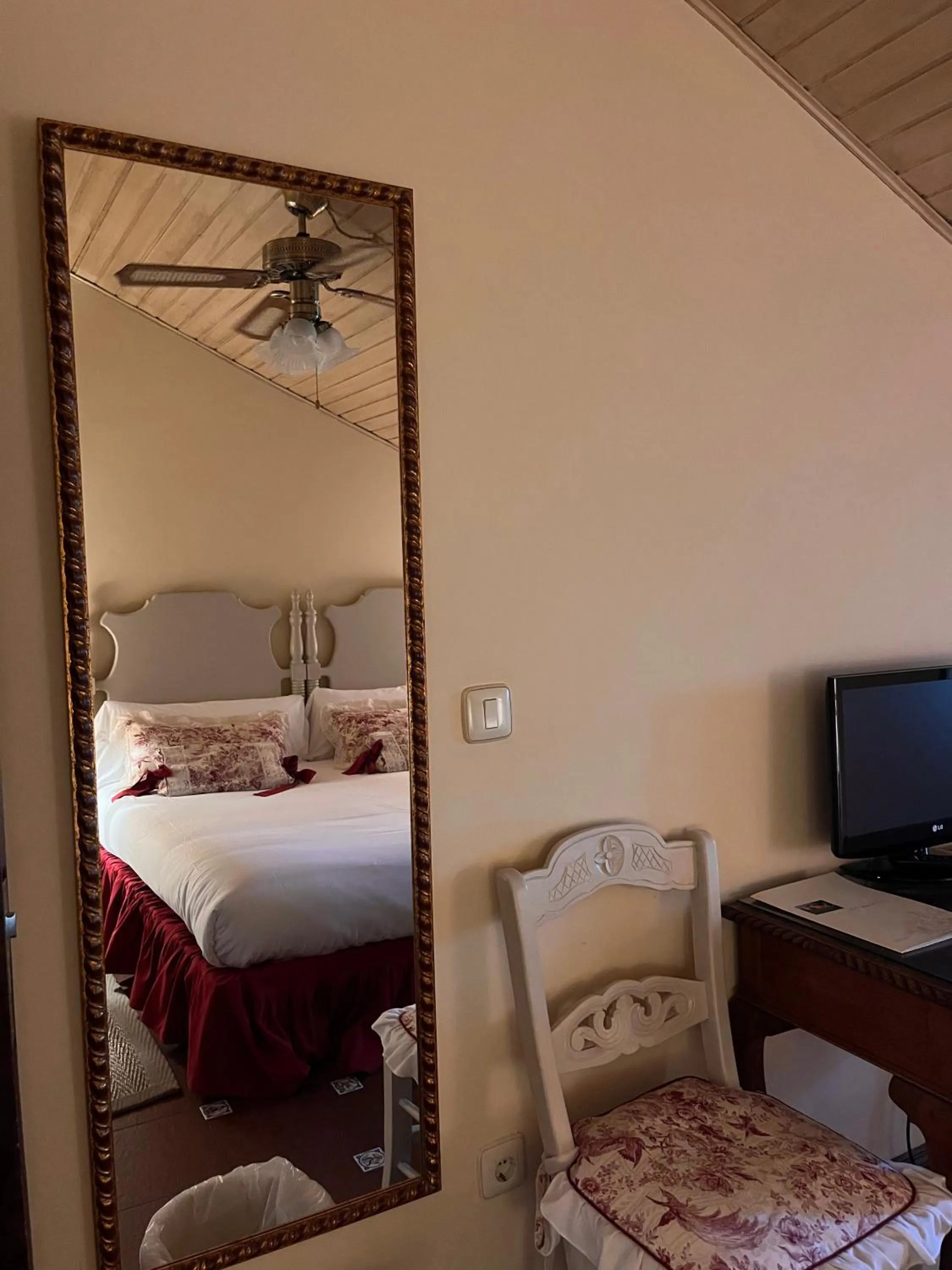 Bedroom, Bed in Palacio de Cutre