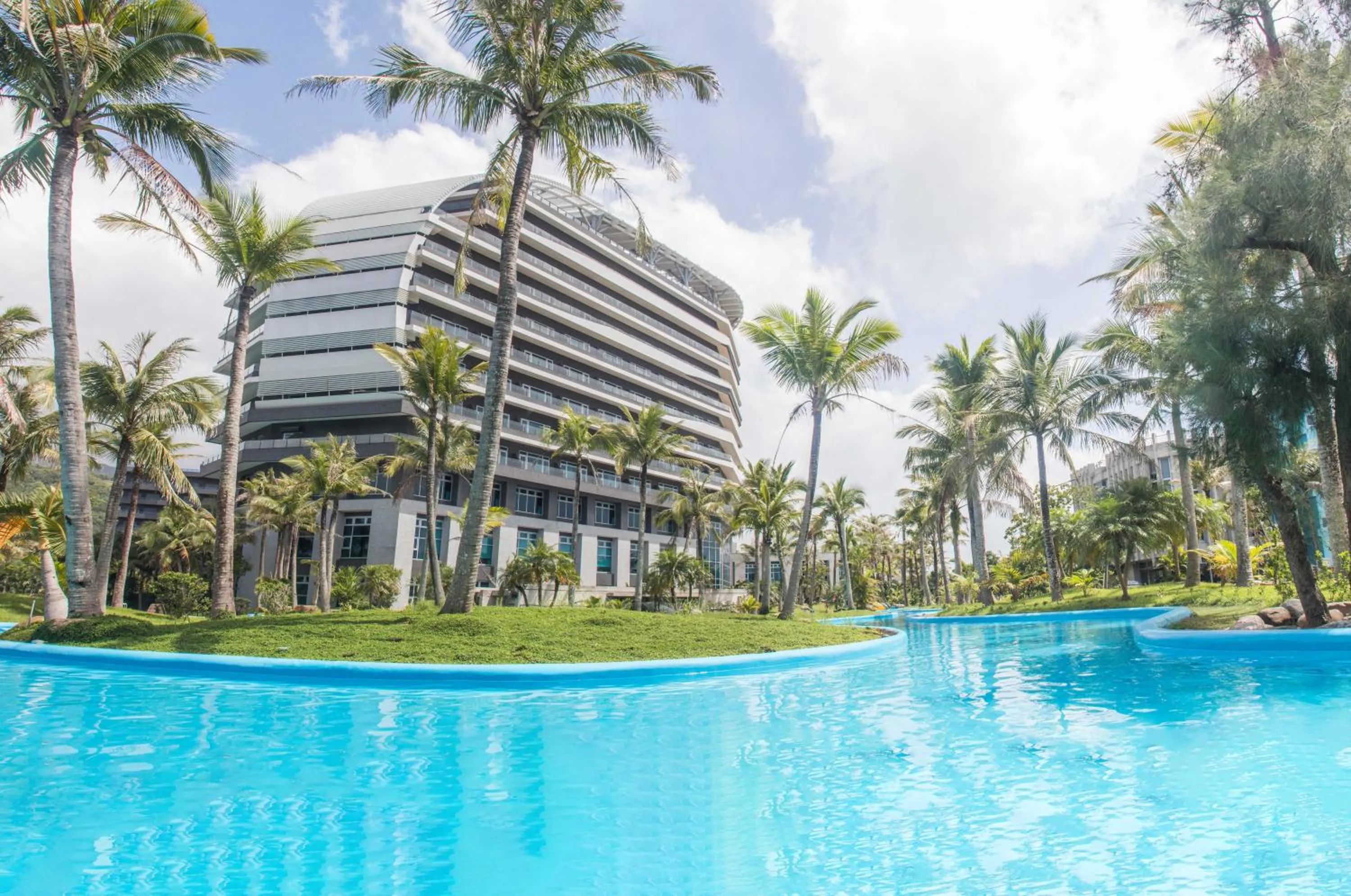 Swimming pool in The Archipelago
