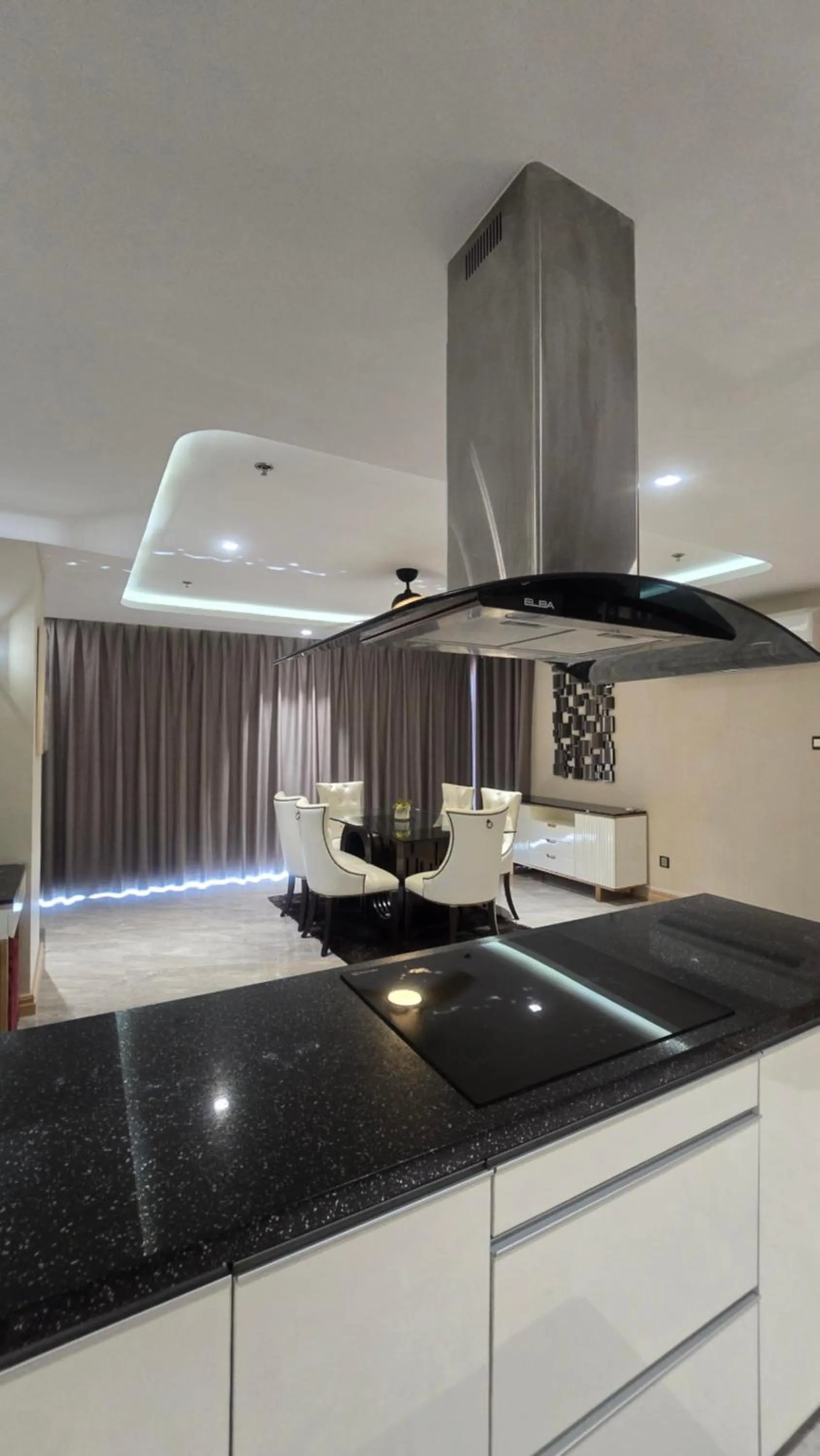 One Euphoria Luxe Hotel