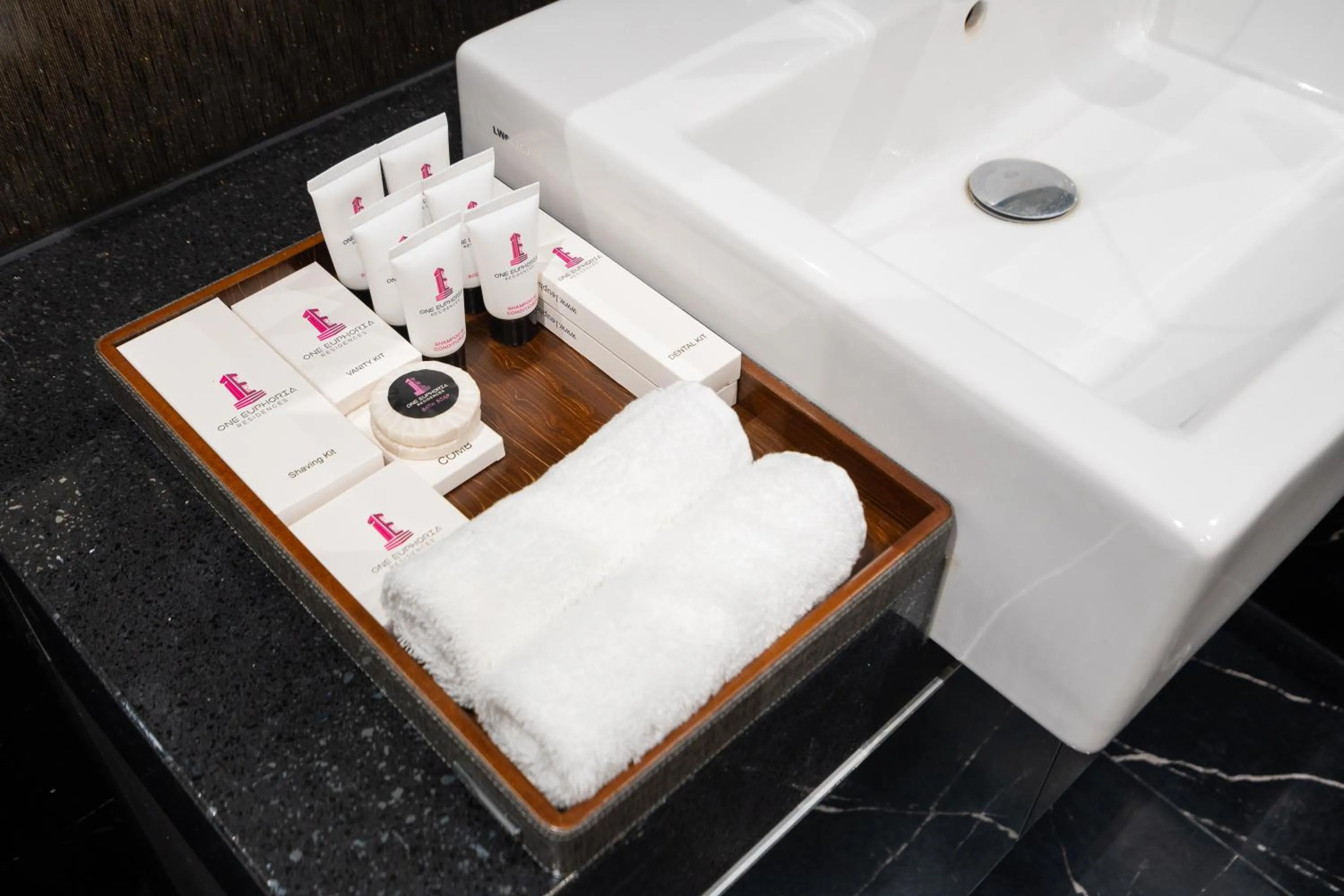 One Euphoria Luxe Hotel