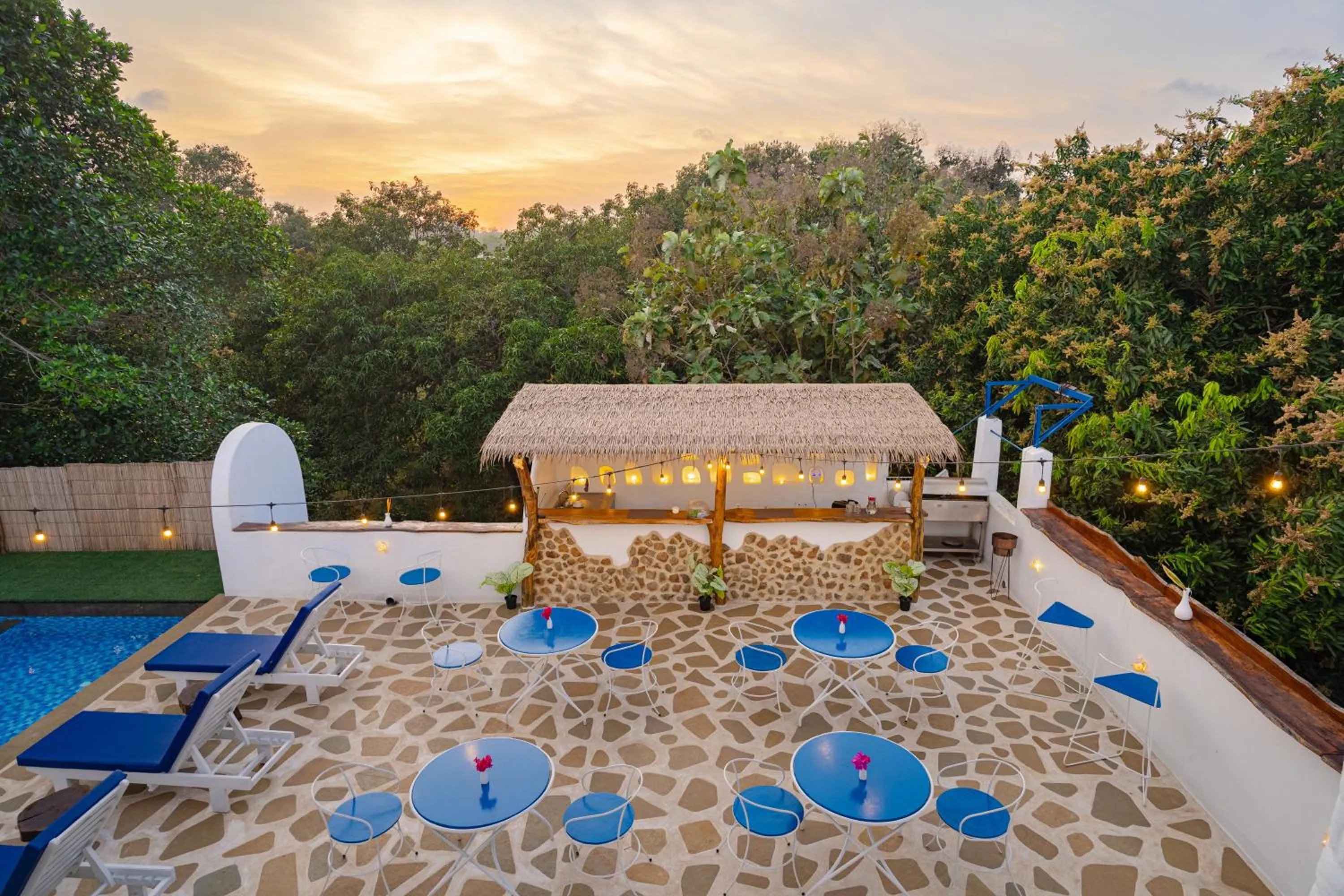 Restaurant/places to eat in Conch Resort Luxury Private Pool Suites