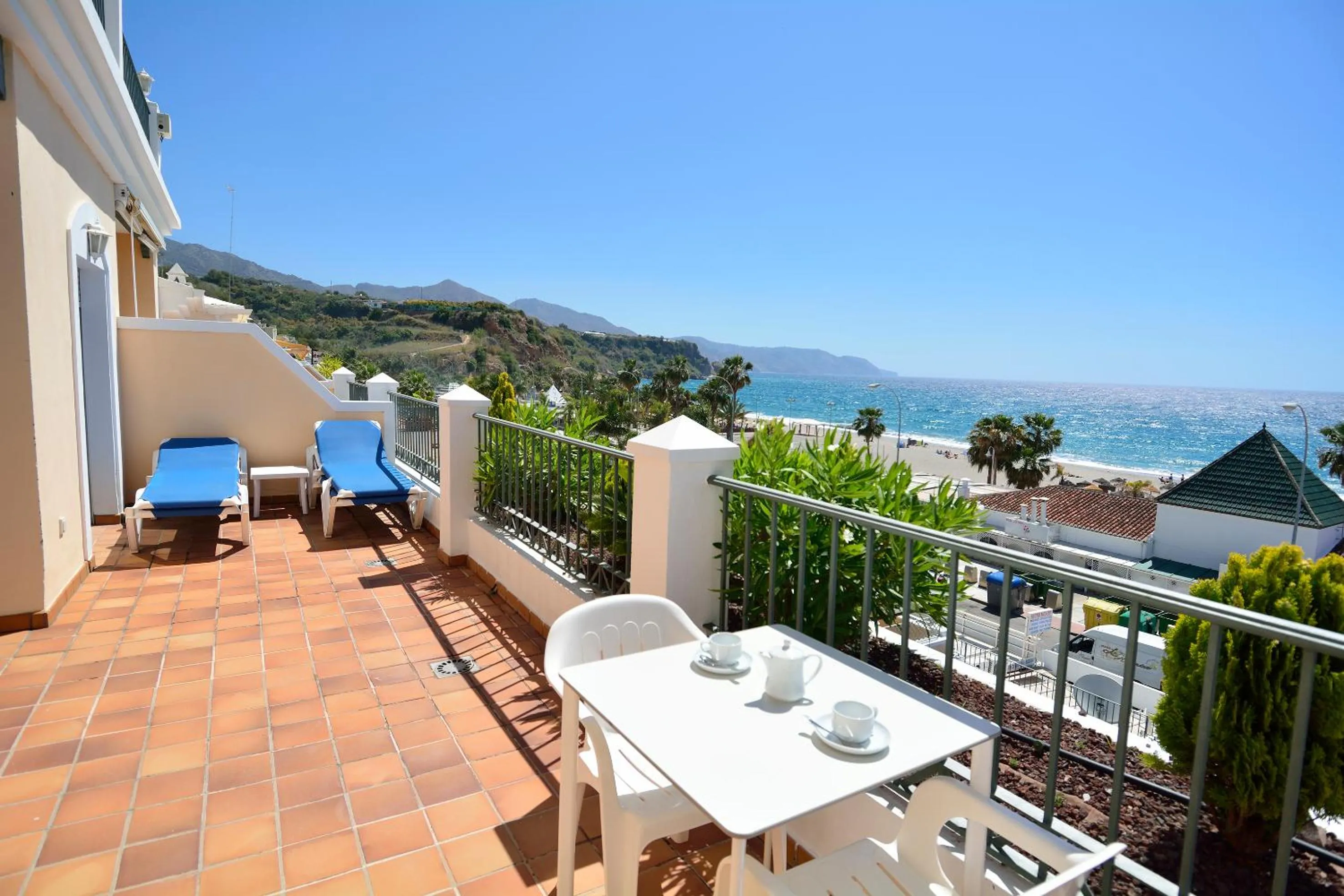 Balcony/Terrace in Apartamentos HC Burriana Playa