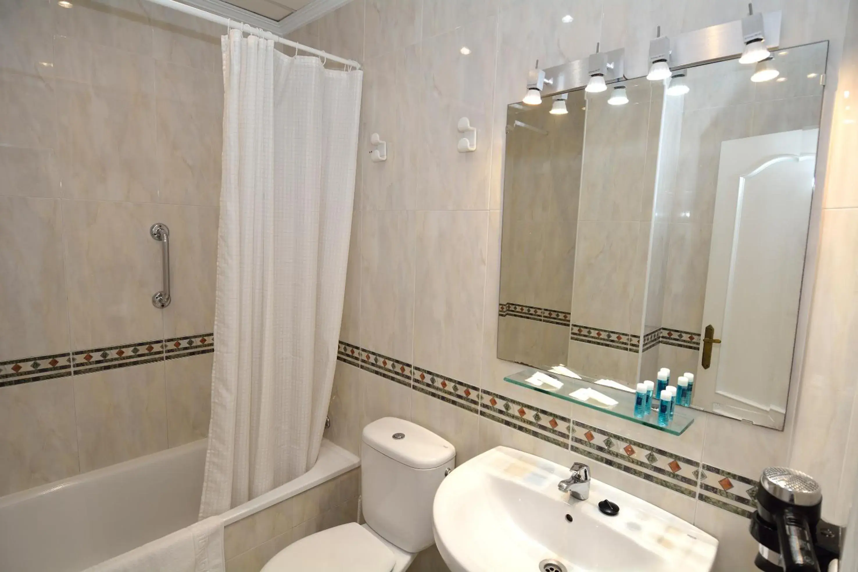 Two-Bedroom Apartment with Sea View in Apartamentos HC Burriana Playa Two-Bedroom Apartment with Sea View in Apartamentos HC Burriana Playa