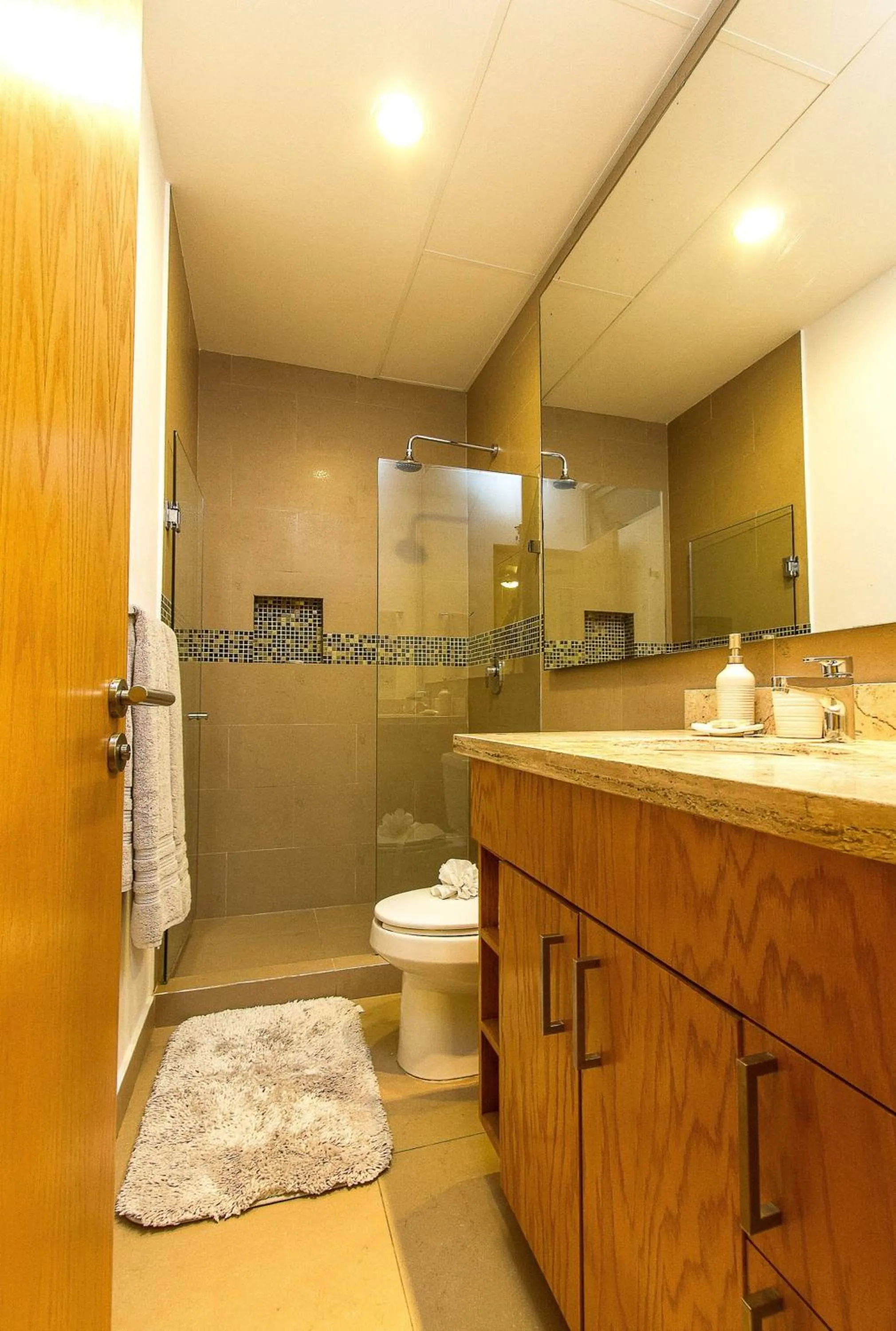 Breathtaking 2 Bedroom, Private Terrace - Bbq