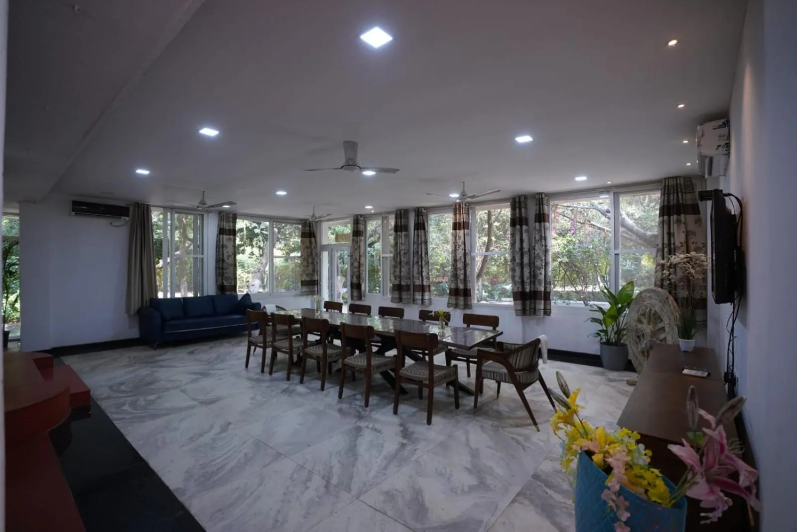 TV and multimedia in Farm Stay Resort - Shamirpet, Hyderabad