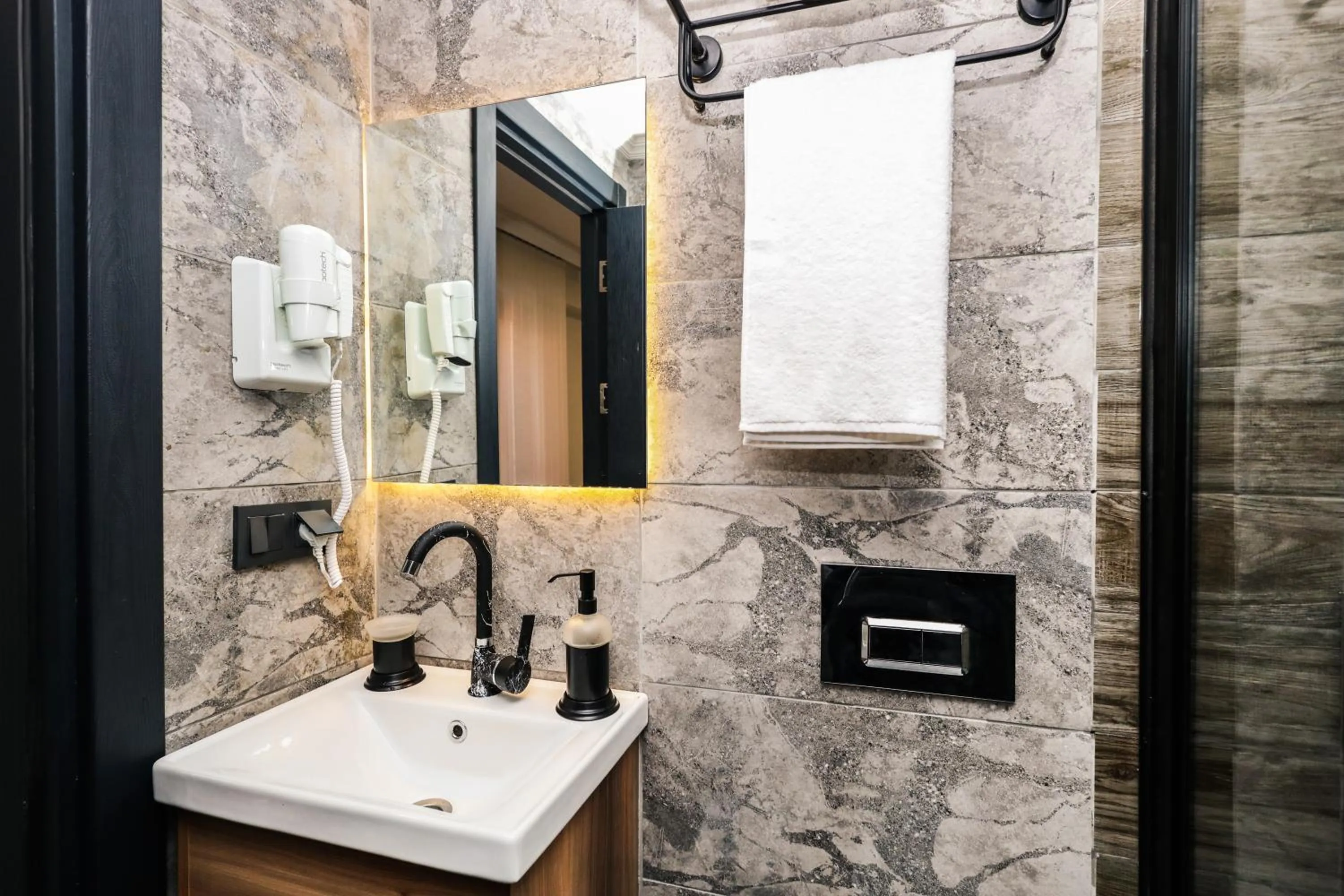 Bathroom in Galata Master Hotel