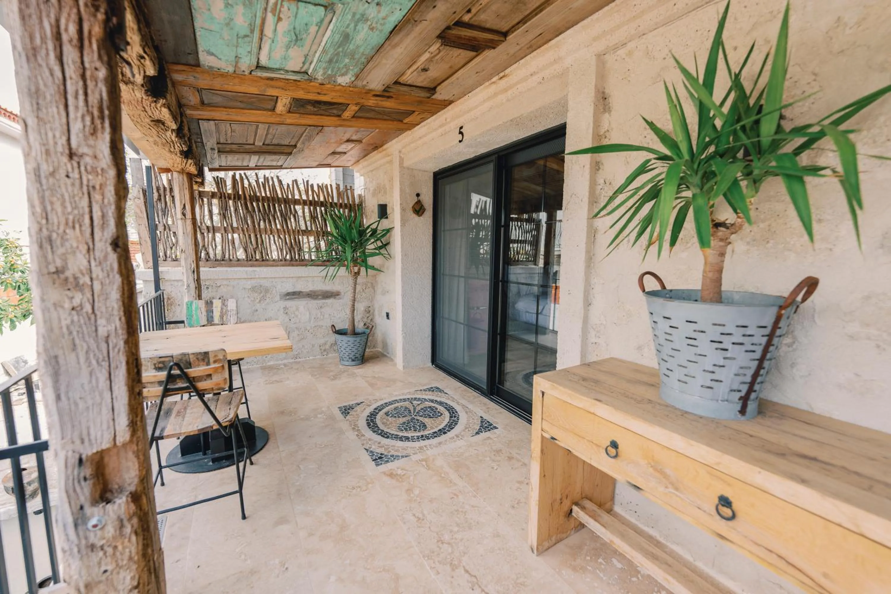 Balcony/Terrace in Suare Alaçatı