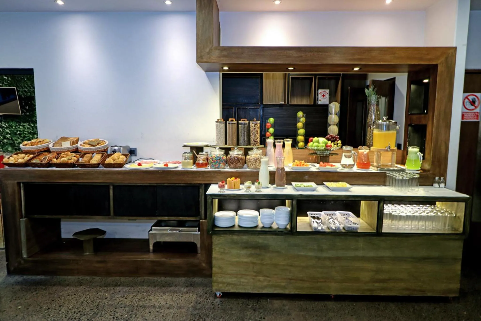 Buffet breakfast in Madero Hotel & Suites