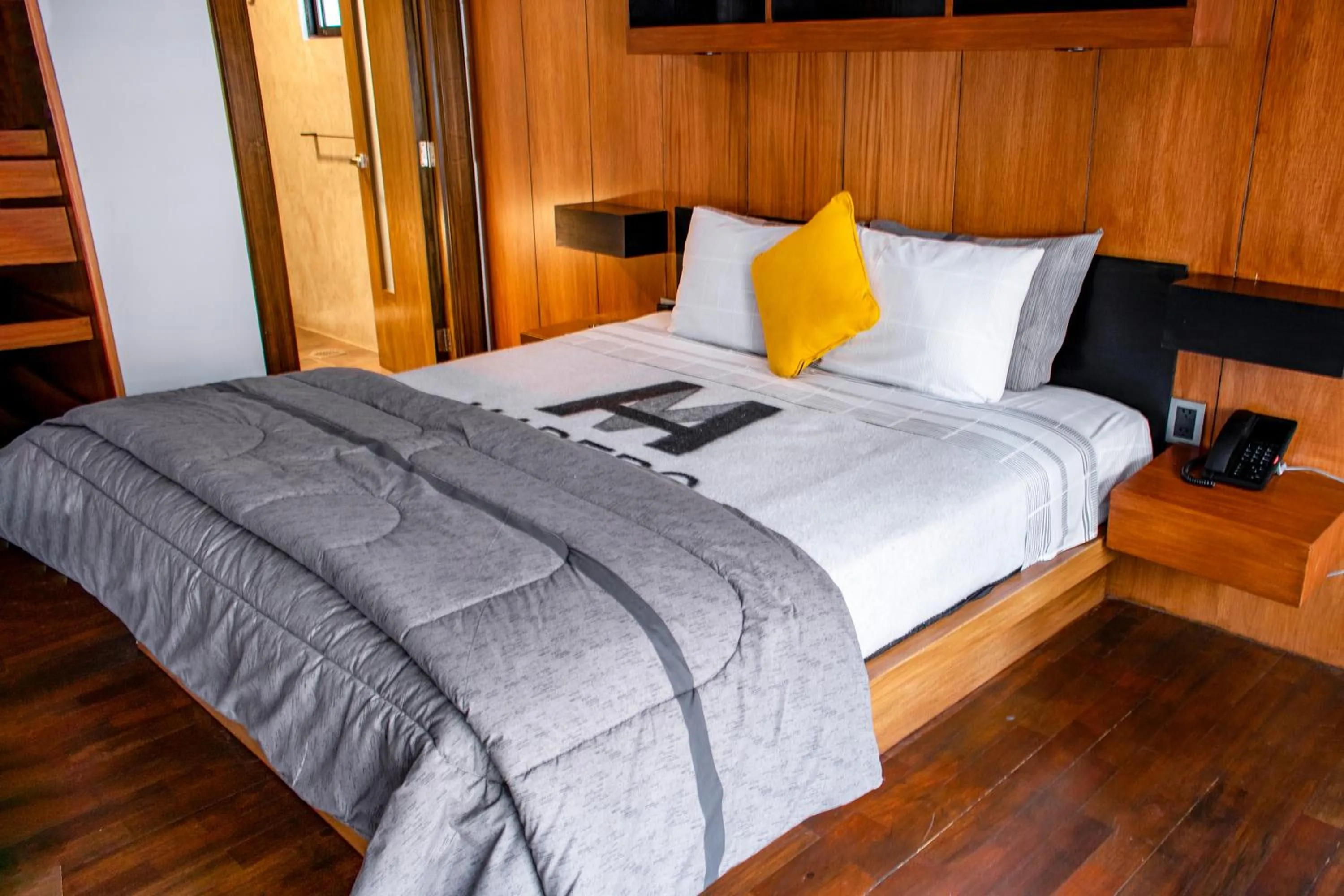 Bedroom, Bed in Madero Hotel & Suites