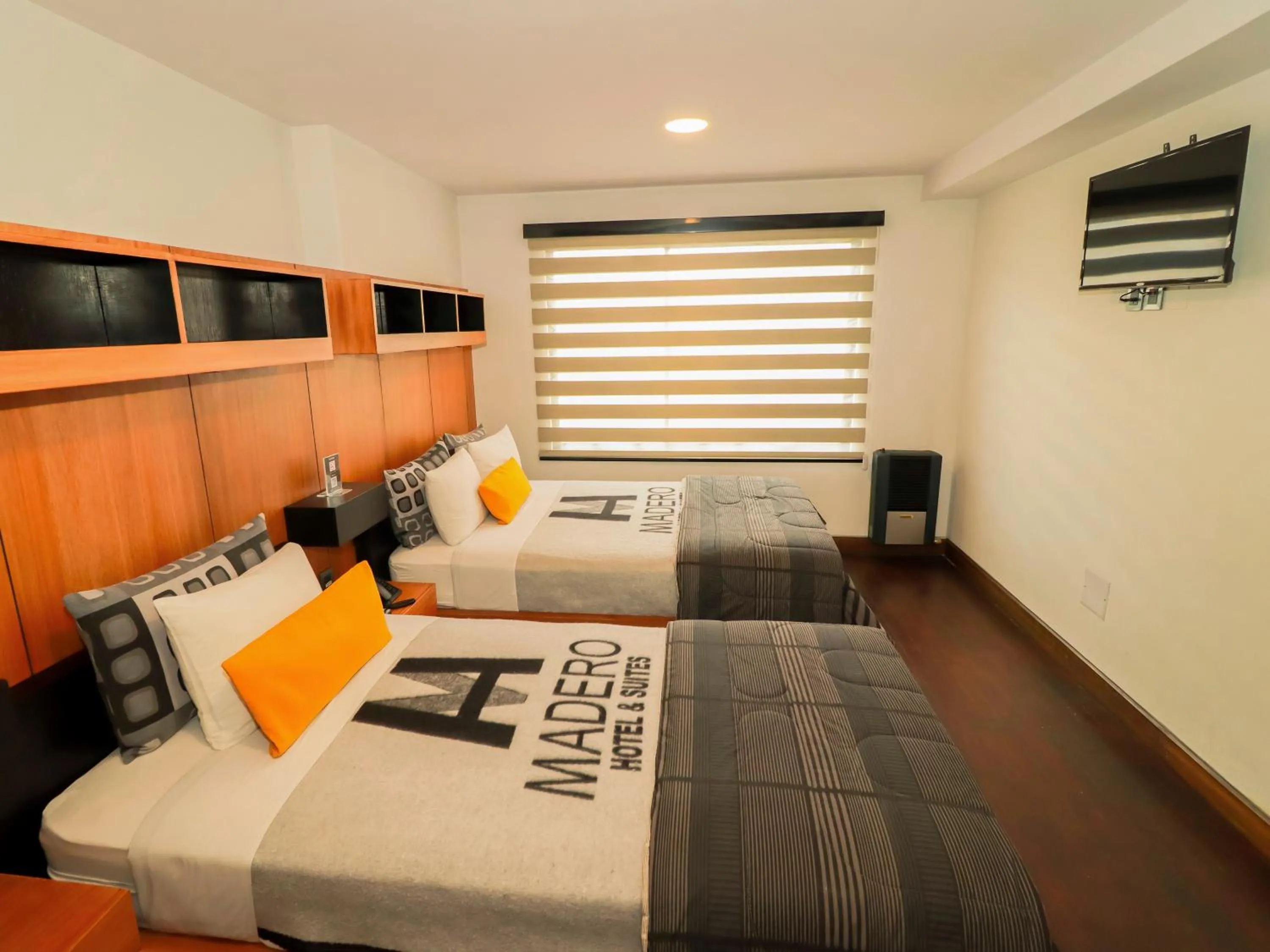 Photo of the whole room, Bed in Madero Hotel & Suites