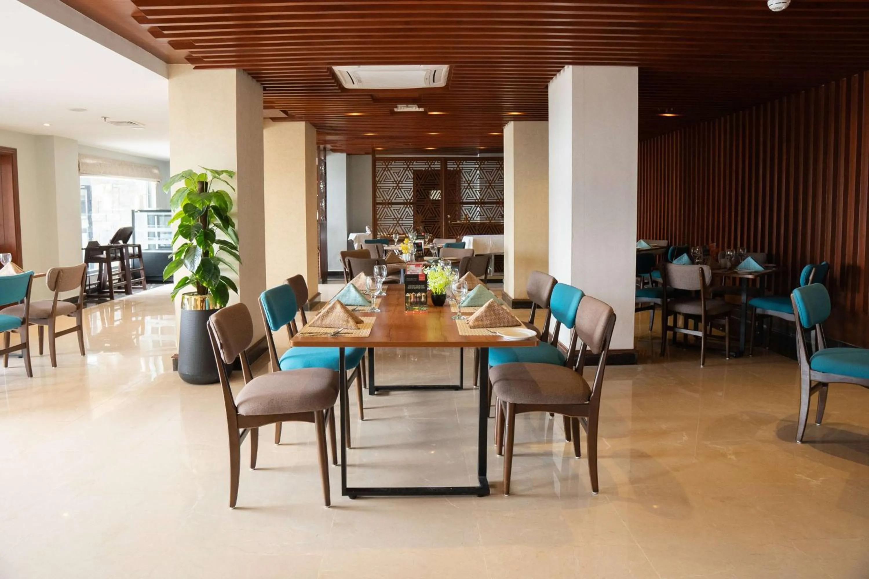 Restaurant/places to eat in Ramada by Wyndham Murree Lower Topa Resort