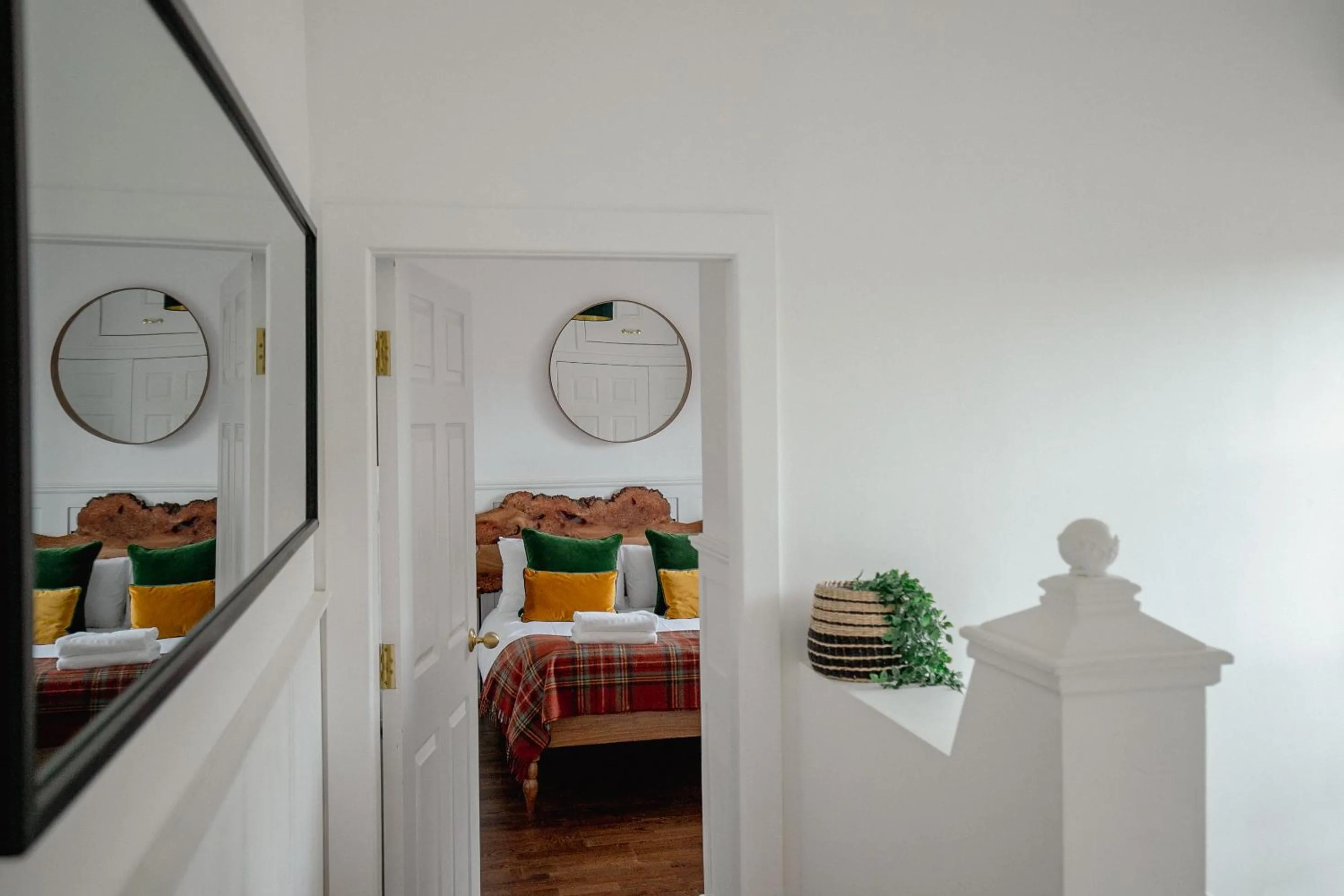 Bed in Slateford House 1770 Luxury Aparthotel by The House of Danu