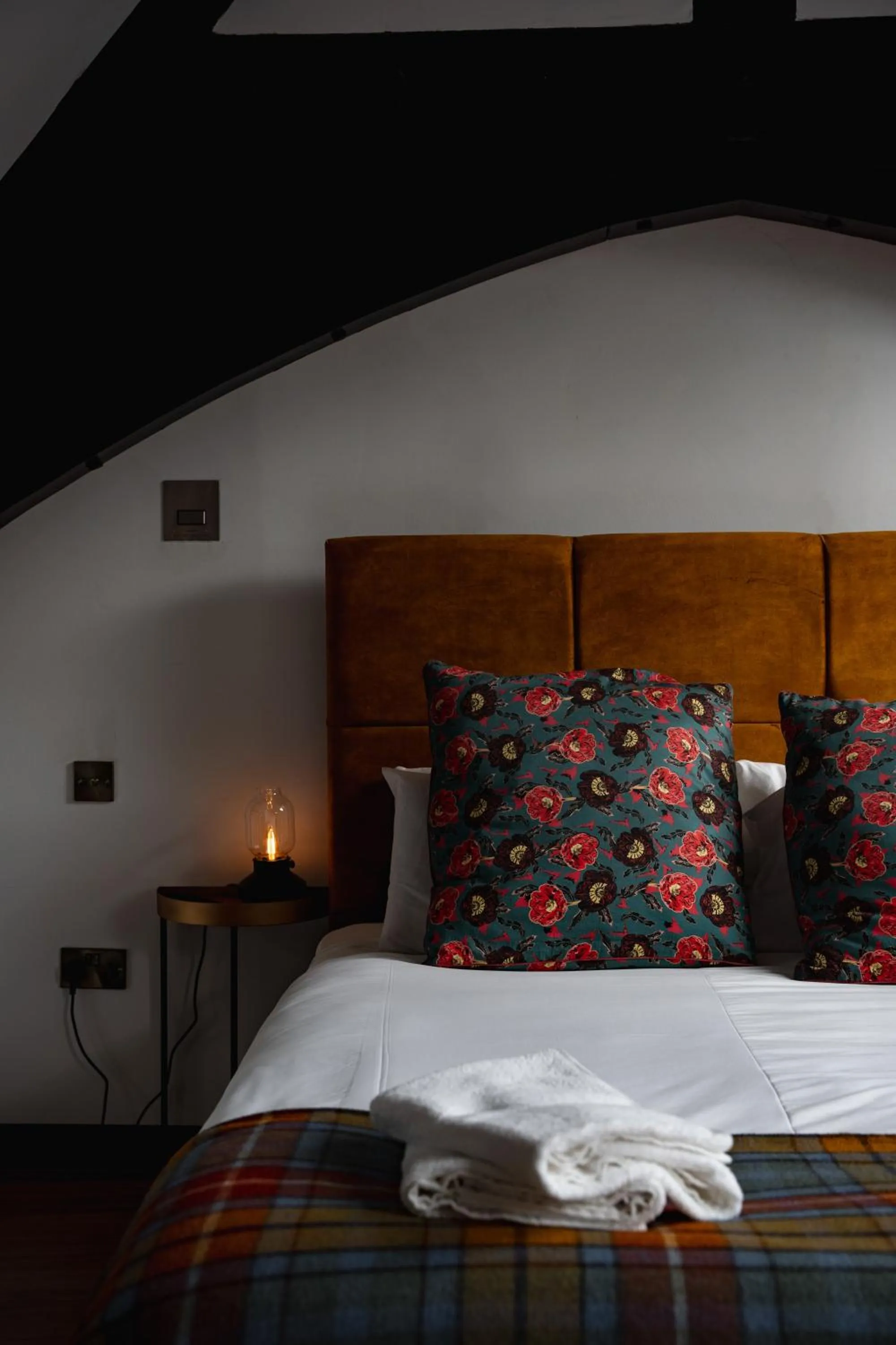 Bed in Slateford House 1770 Luxury Aparthotel by The House of Danu