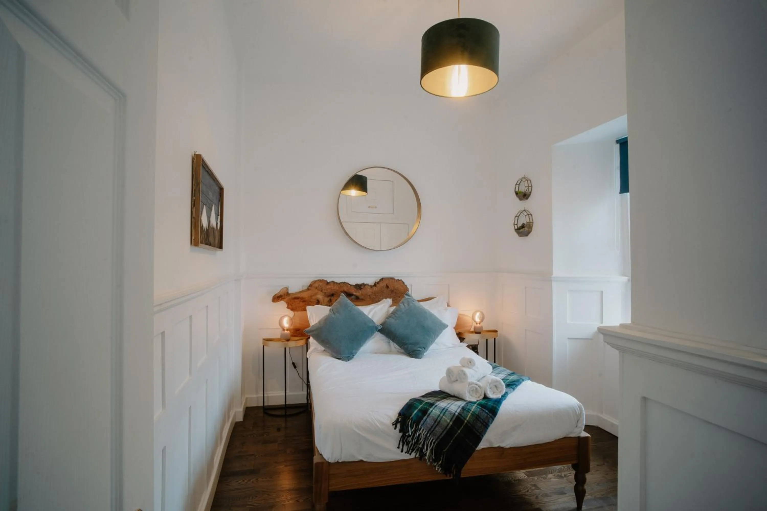 Bed in Slateford House 1770 Luxury Aparthotel by The House of Danu