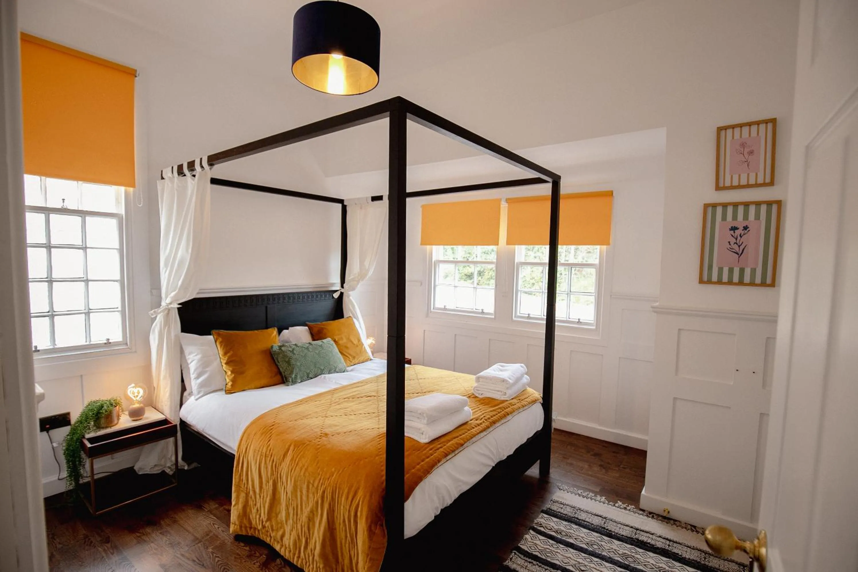 Bed in Slateford House 1770 Luxury Aparthotel by The House of Danu