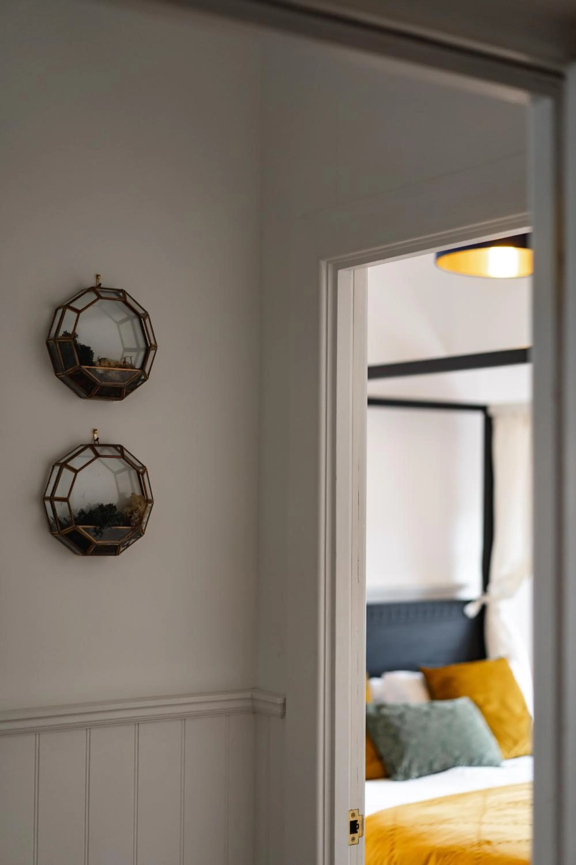 Bed in Slateford House 1770 Luxury Aparthotel by The House of Danu