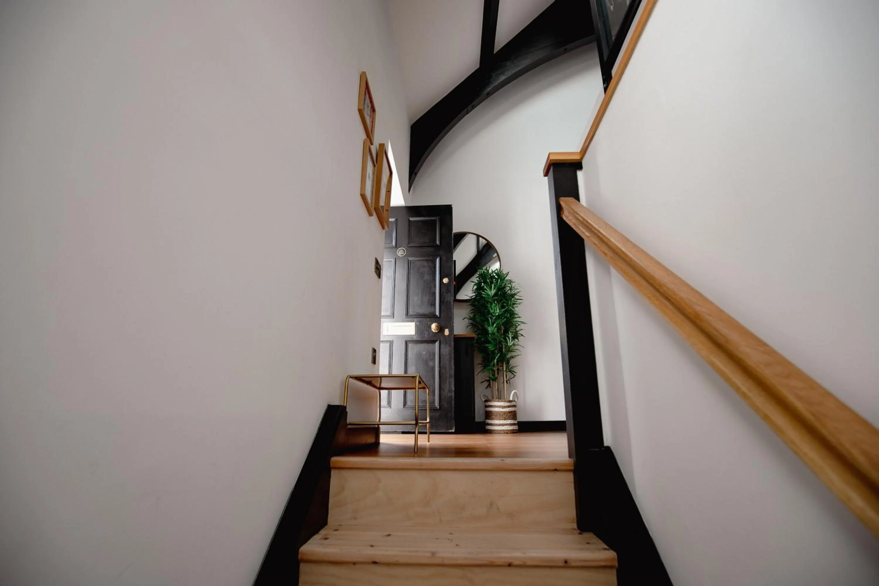 Slateford House 1770 Luxury Aparthotel by The House of Danu