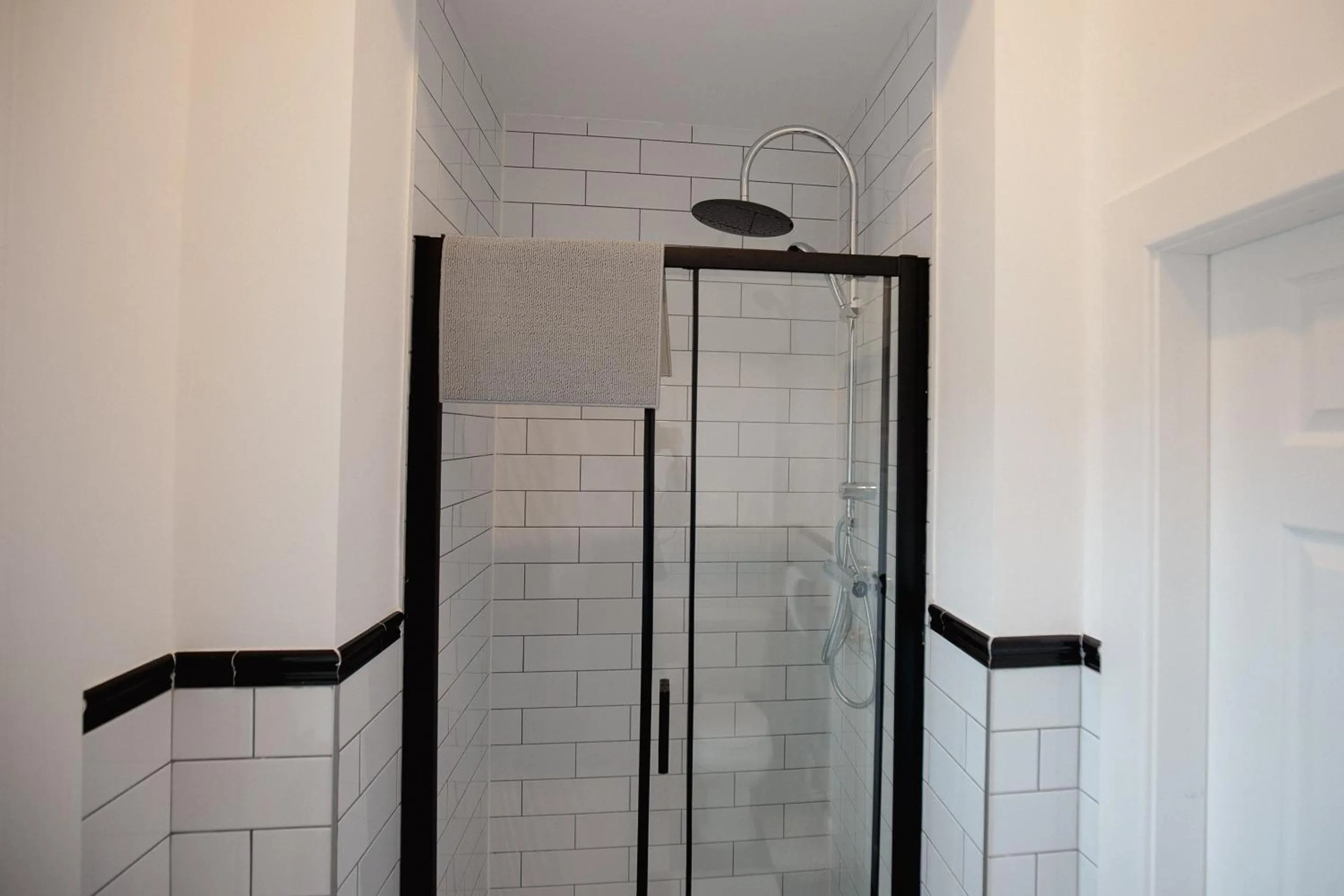 Slateford House 1770 Luxury Aparthotel by The House of Danu