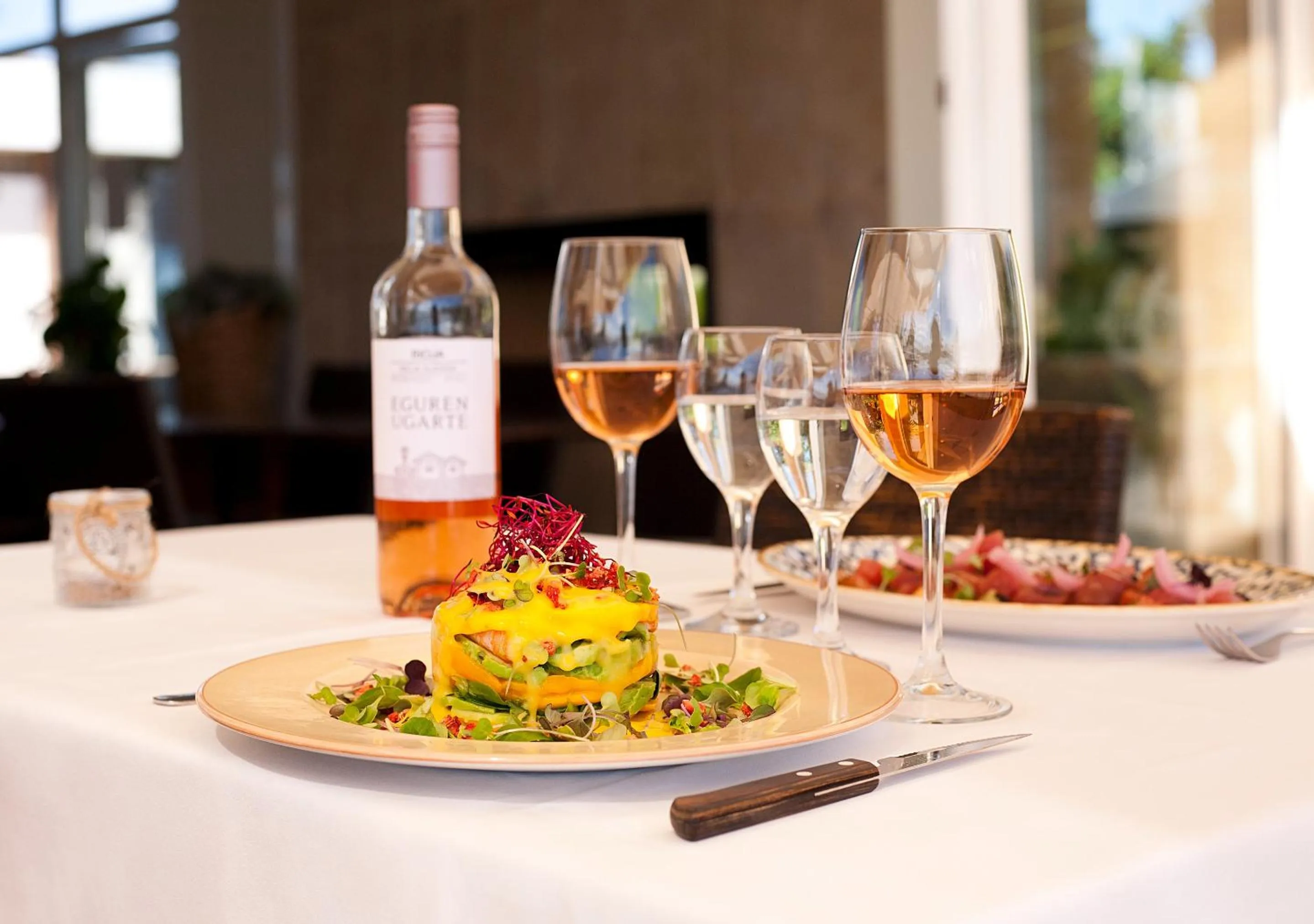 Food and drinks in Apartamentos Sol Romántica by DOT Suites