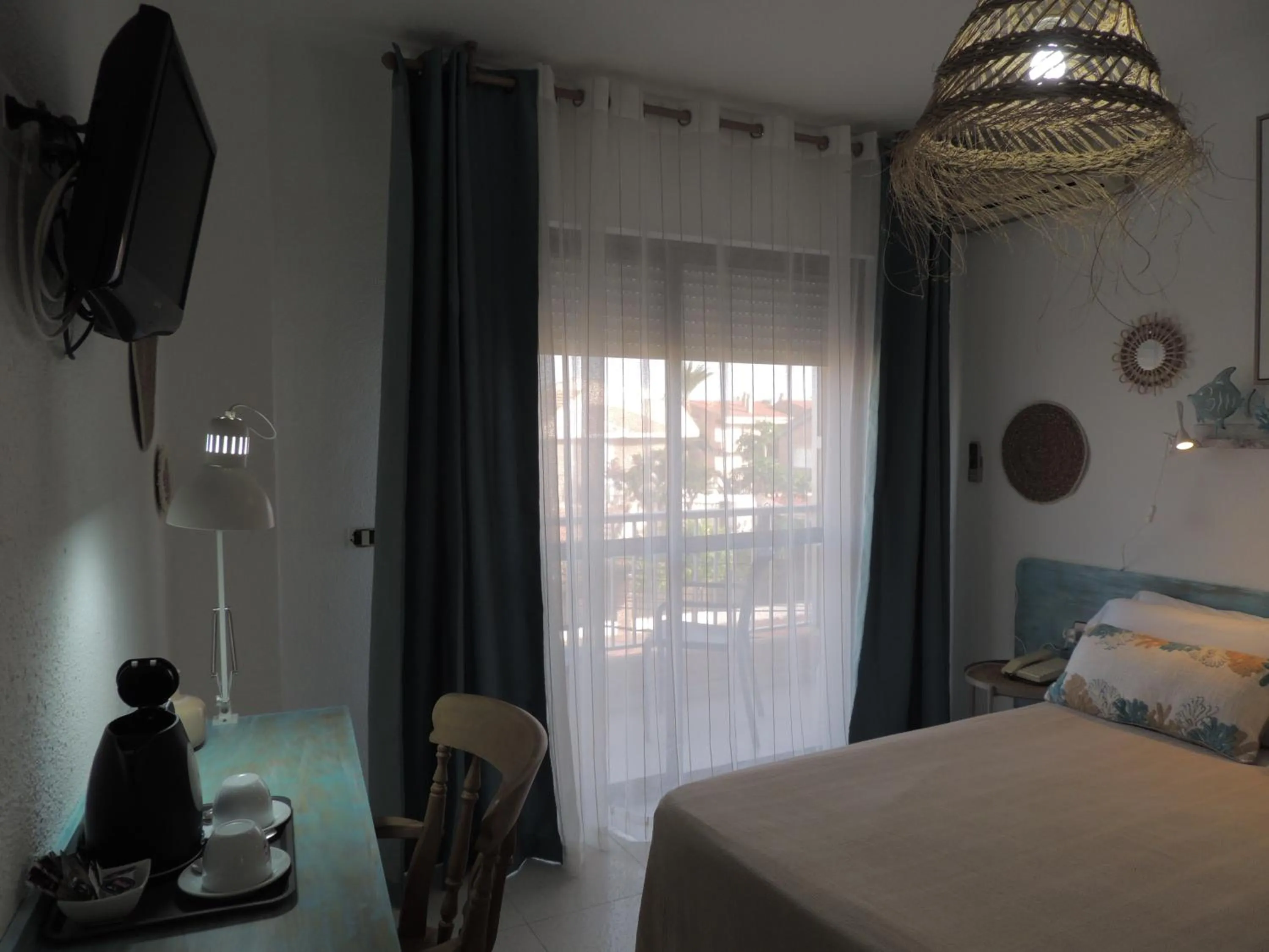 Balcony/Terrace, Bed in LOS NAREJOS Hotel