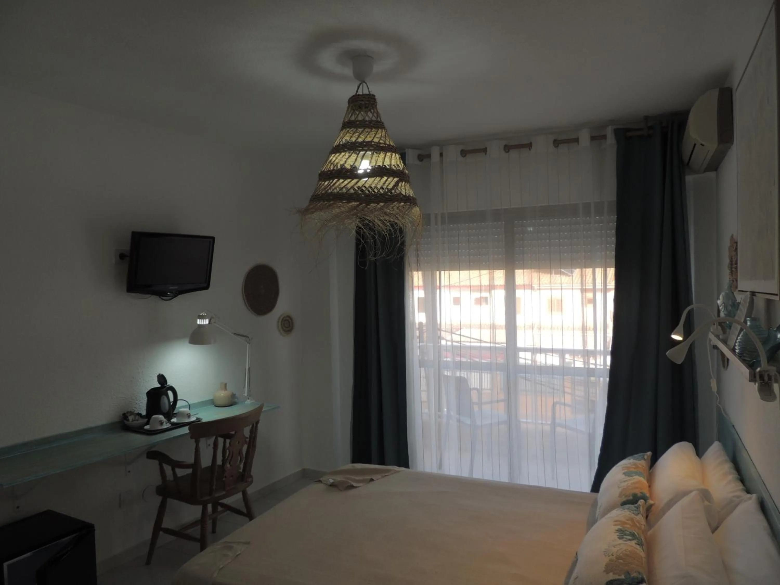 Balcony/Terrace, Bed in LOS NAREJOS Hotel