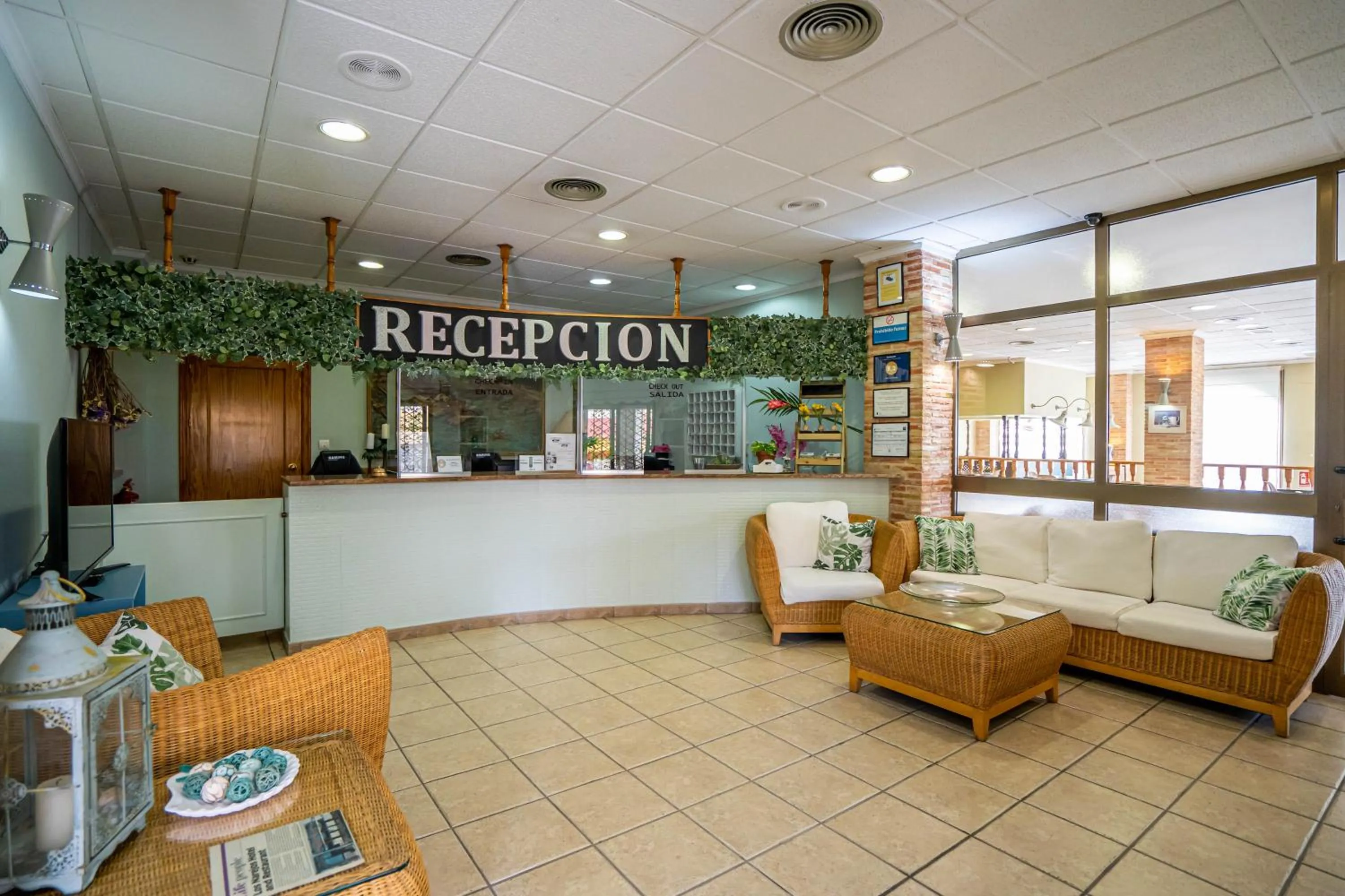 Lobby or reception in LOS NAREJOS Hotel
