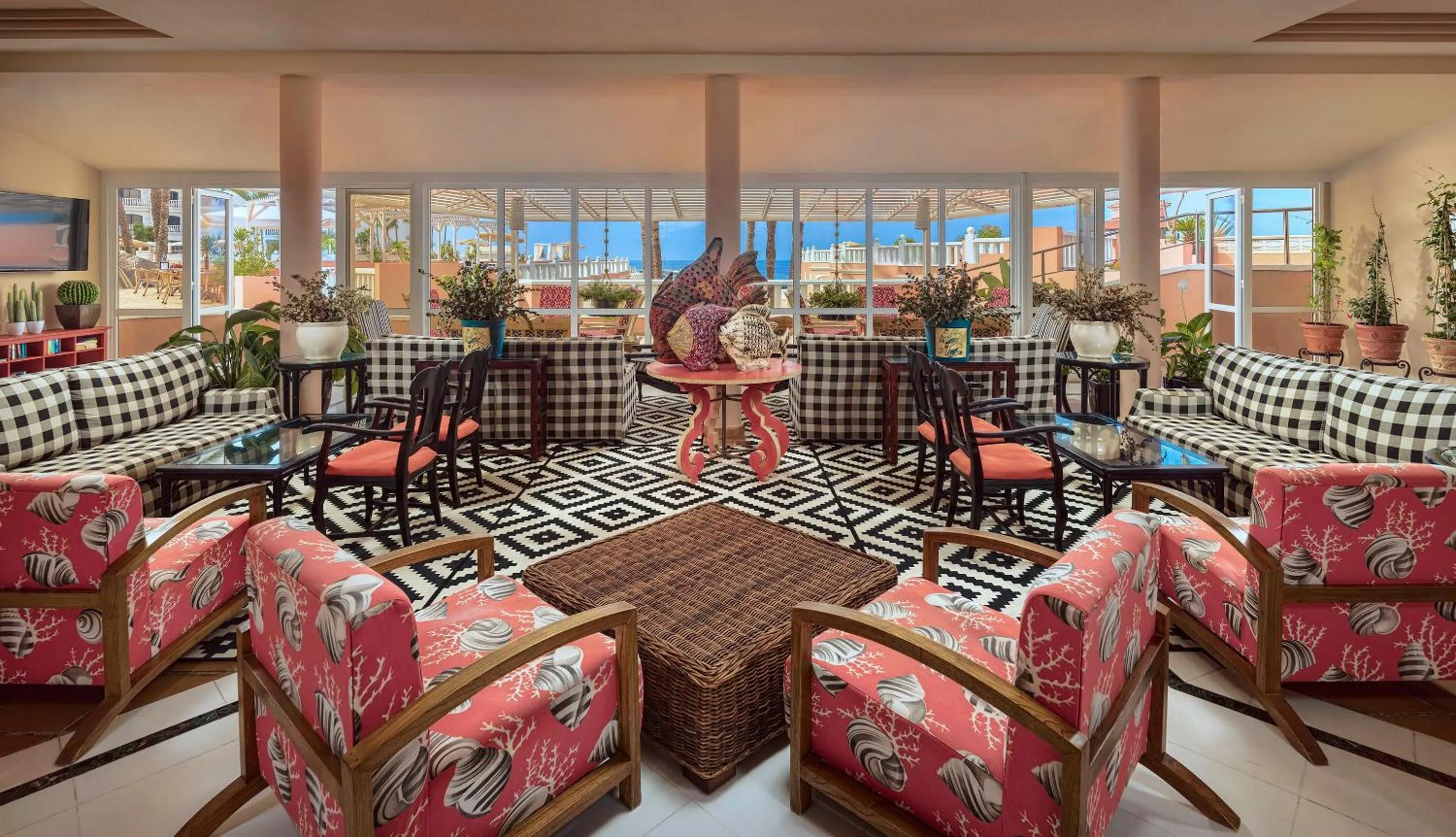 Property building in Sol Sun Beach Apartamentos