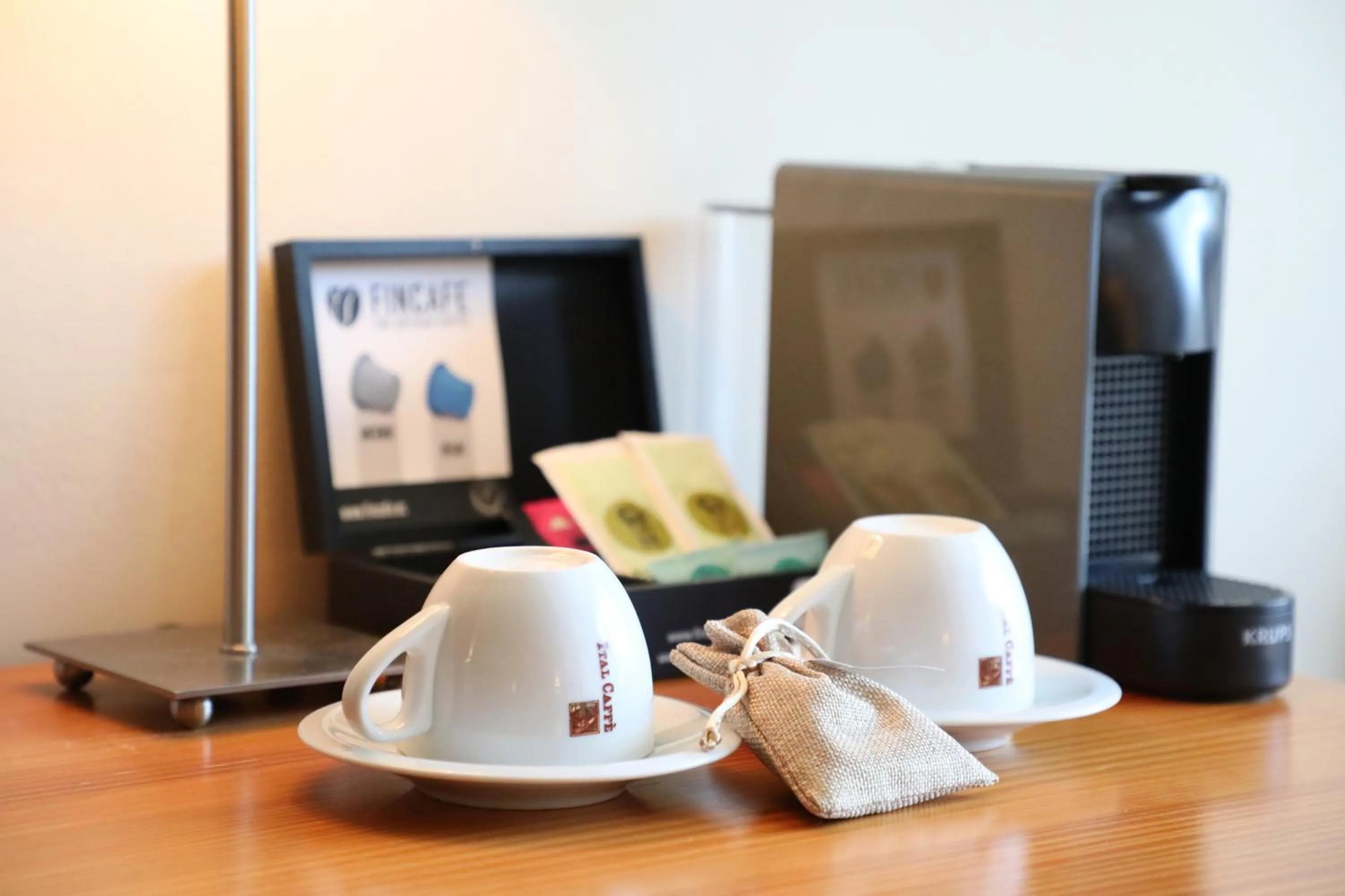 Coffee/tea facilities in Hotel Hostalillo by Escampa Hotels