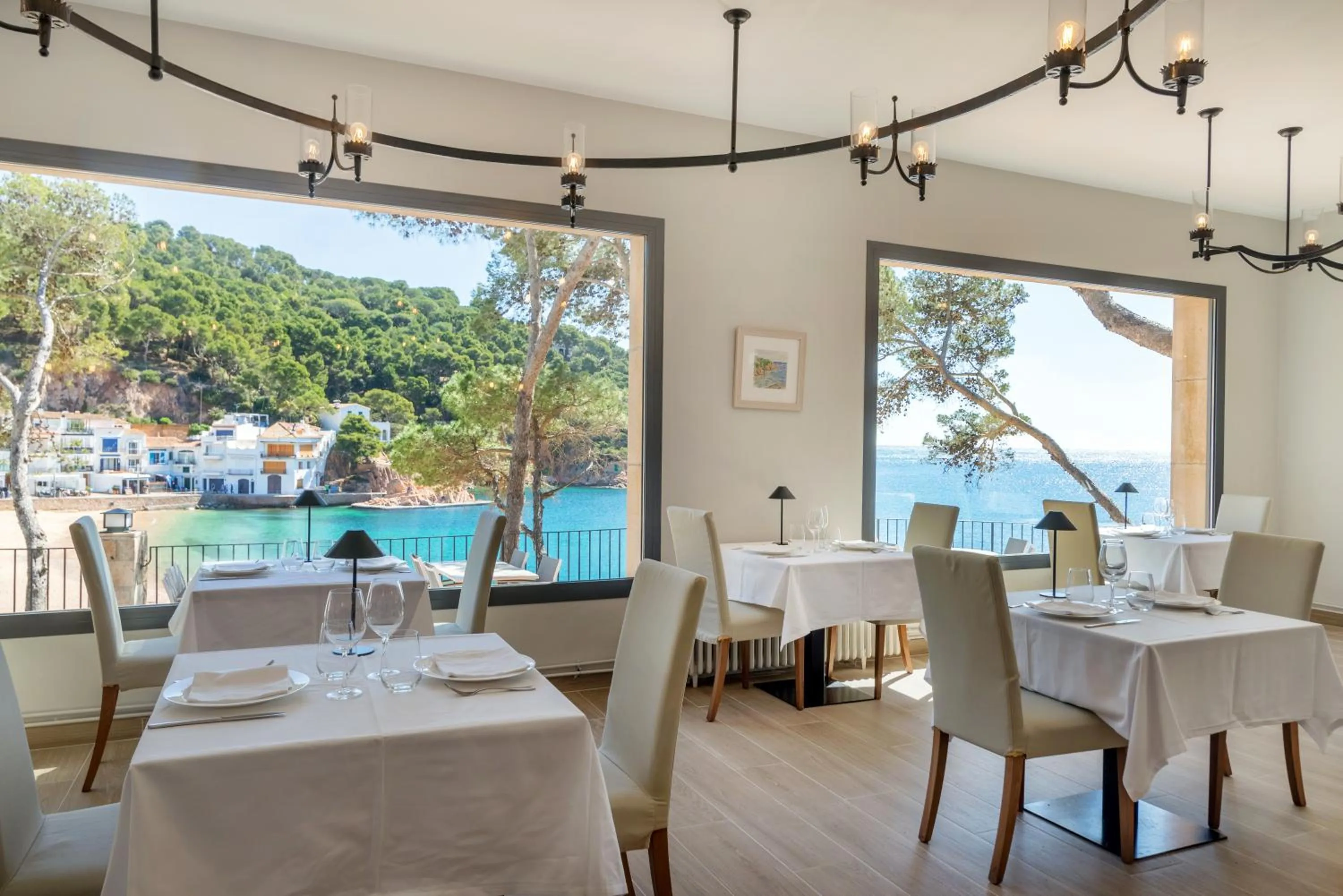 Restaurant/places to eat in Hotel Hostalillo by Escampa Hotels