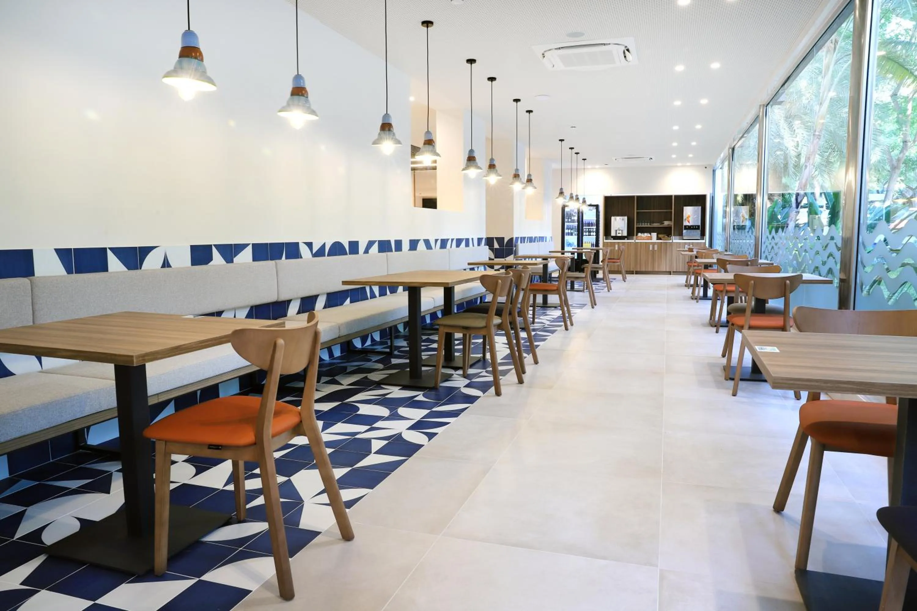 Restaurant/places to eat in Eurosalou & Spa