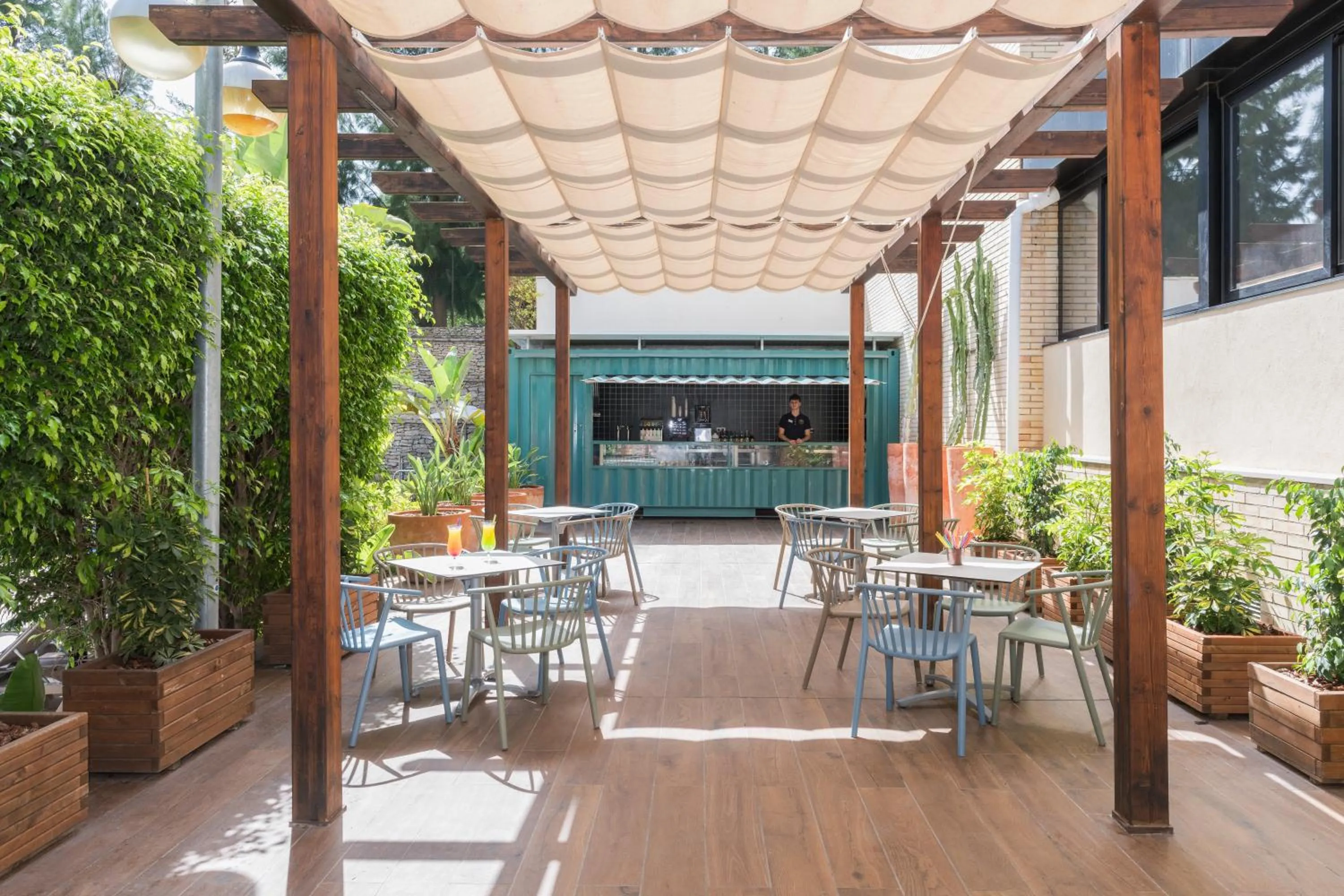 Restaurant/places to eat in Eurosalou & Spa