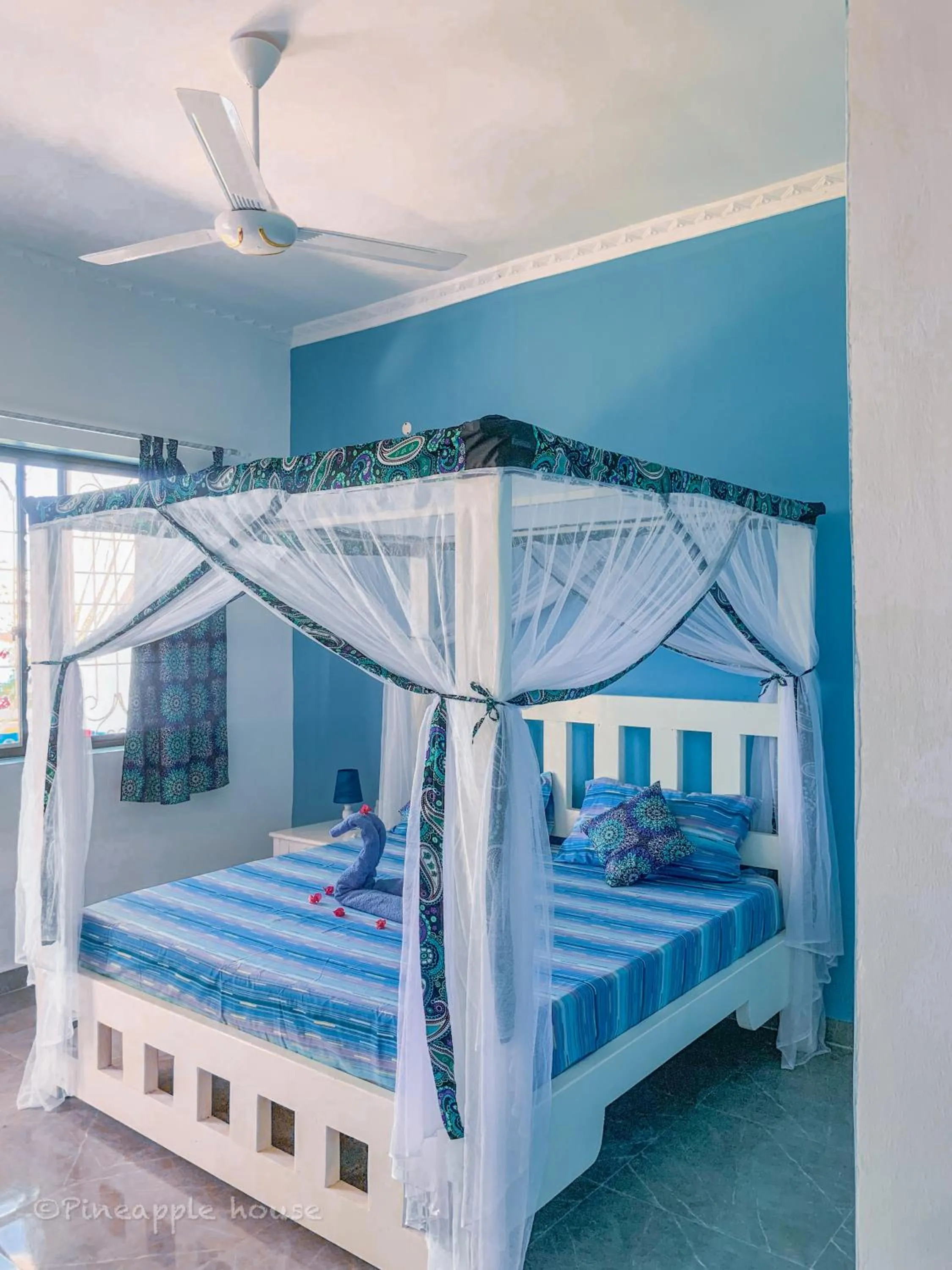 Bedroom, Bed in Pineapple House