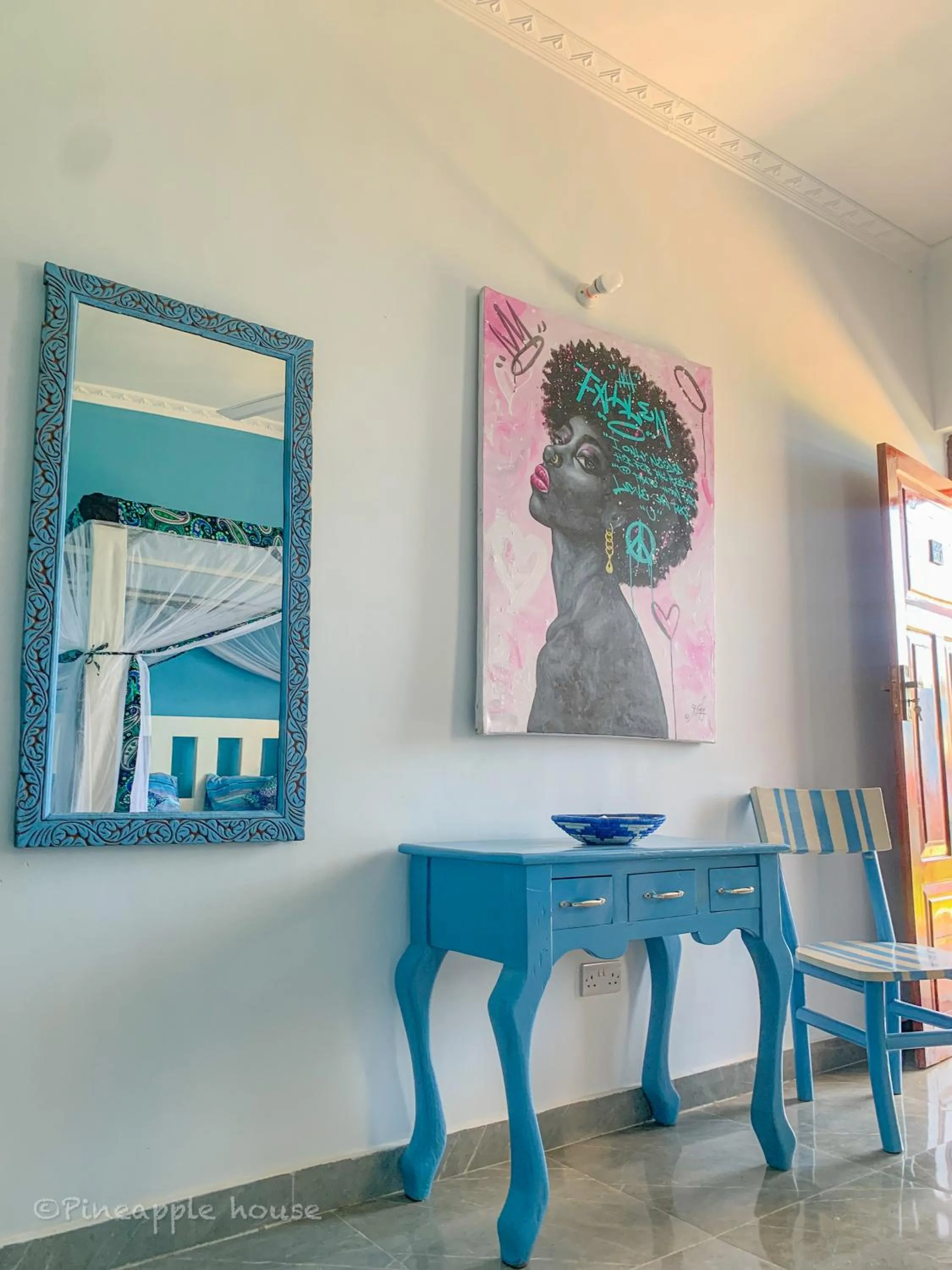 Decorative detail in Pineapple House