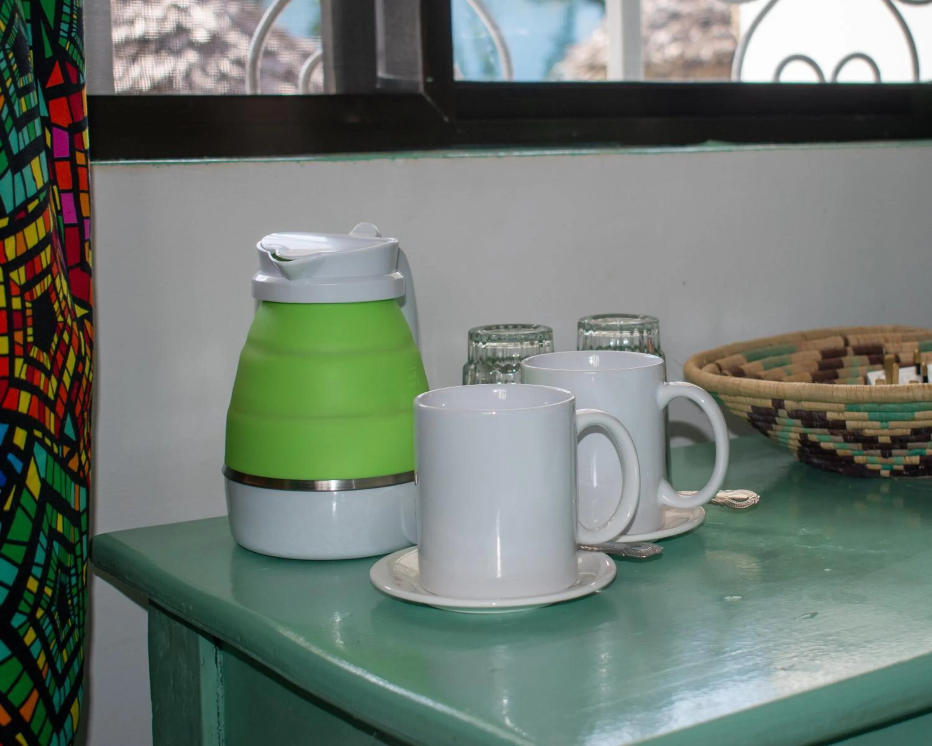 Coffee/tea facilities in Pineapple House
