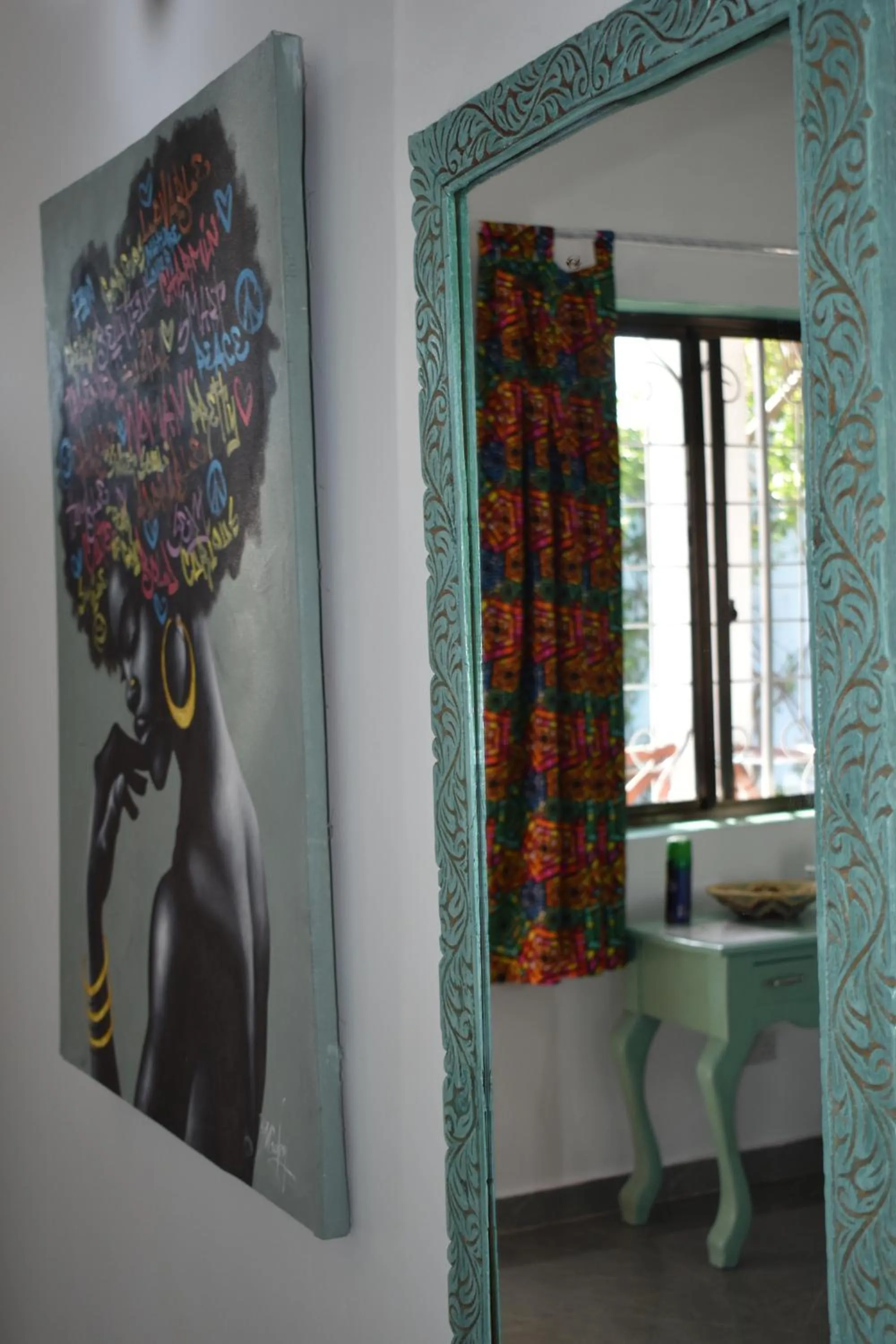 Decorative detail in Pineapple House